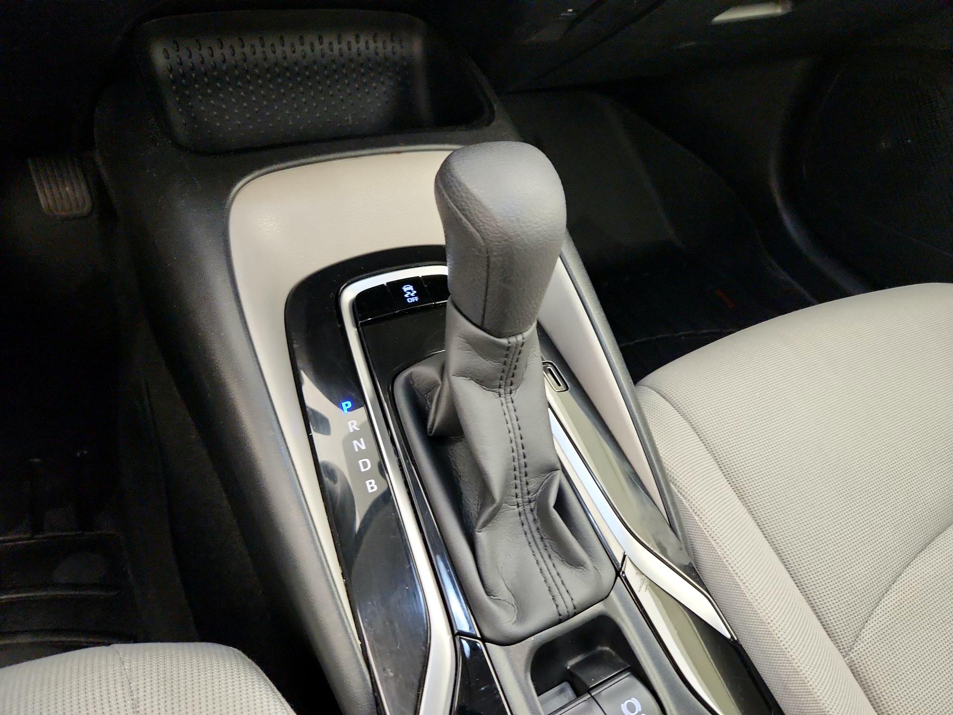 Thumbnail: 2021 Toyota Corolla - 17