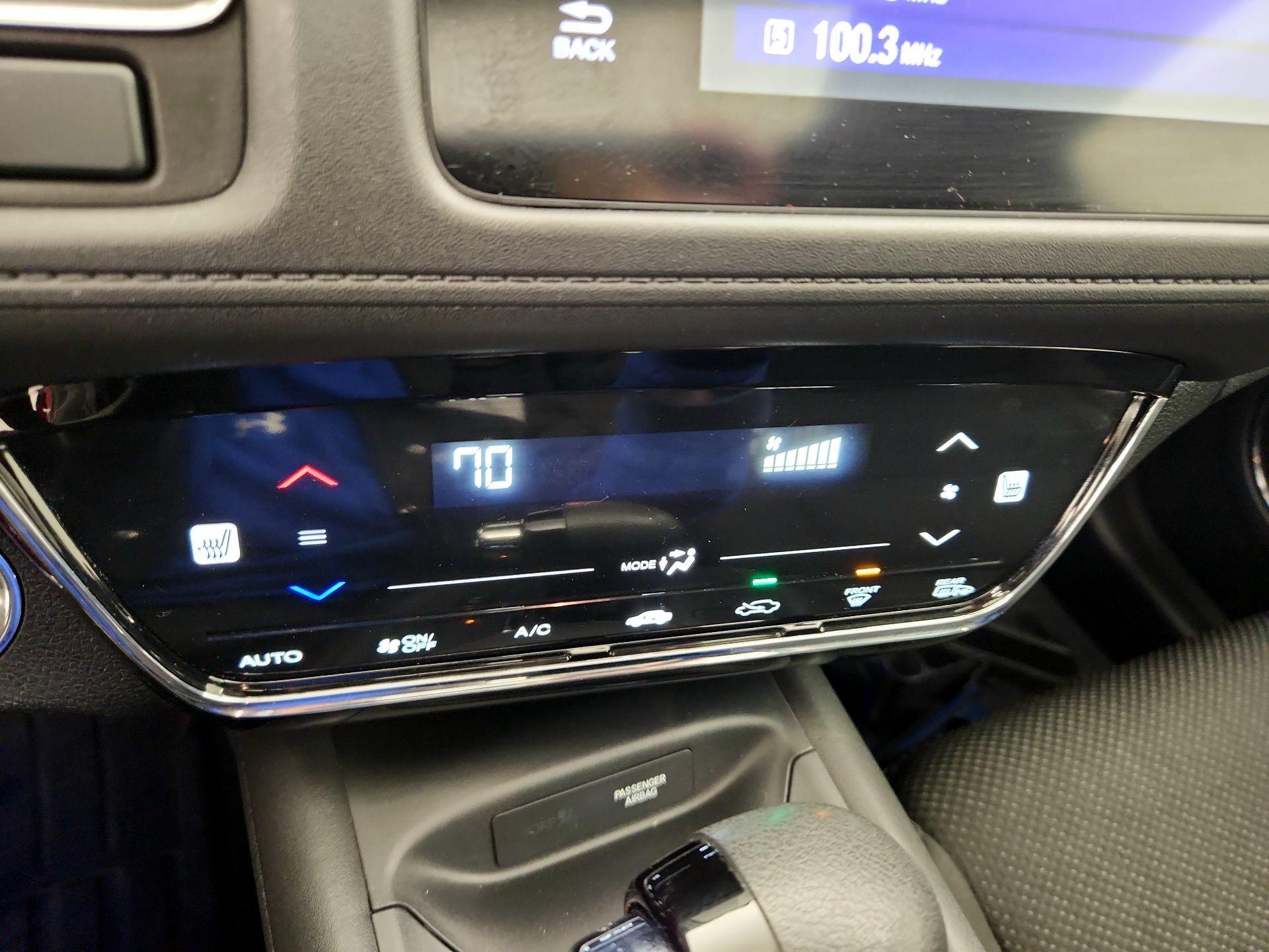 Thumbnail: 2017 Honda HR-V - 17