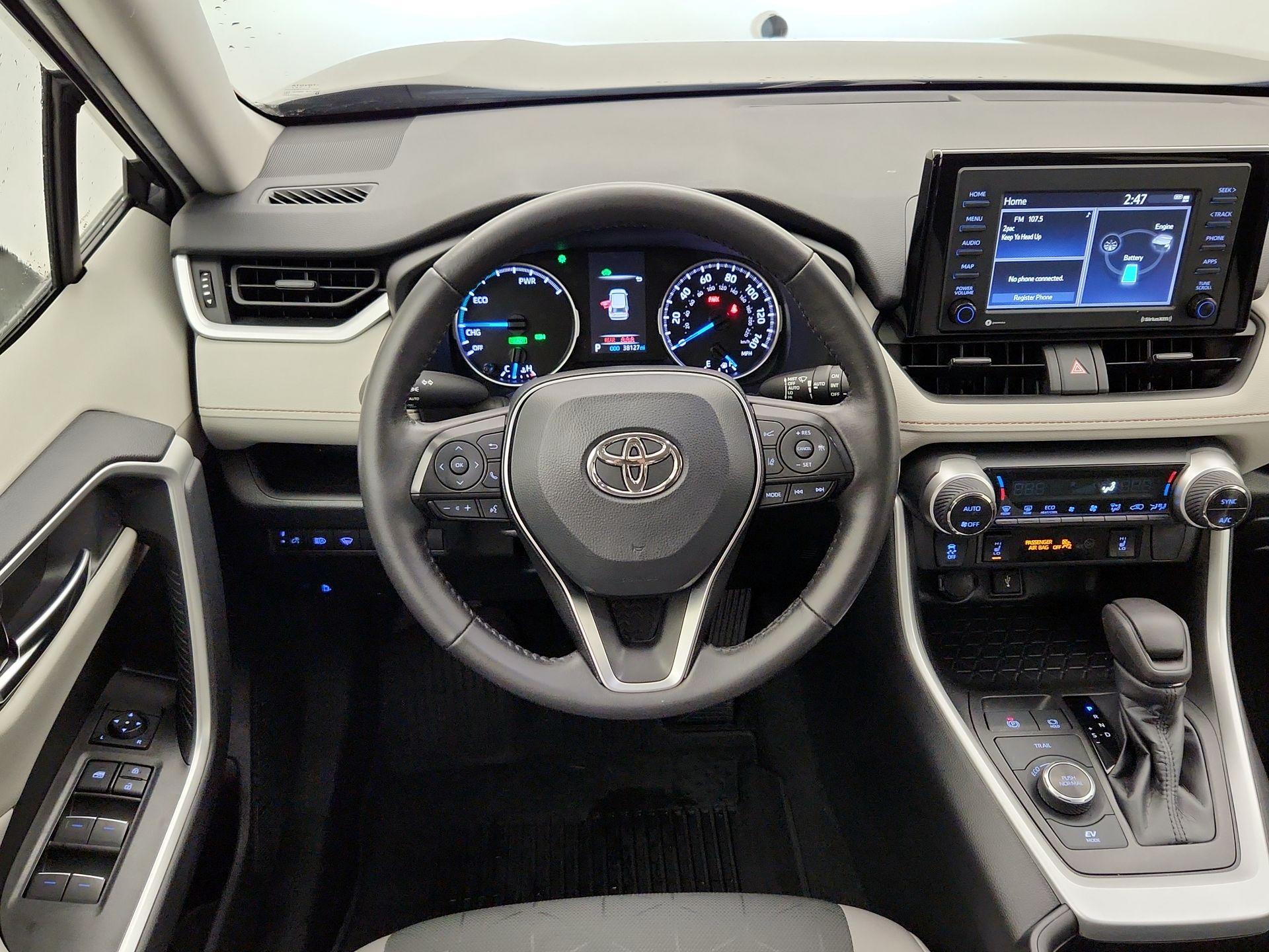 Thumbnail: 2022 Toyota RAV4 - 10