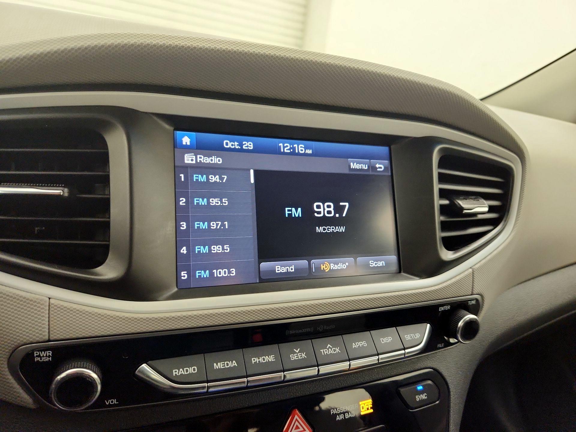 Thumbnail: 2019 Hyundai Ioniq - 15