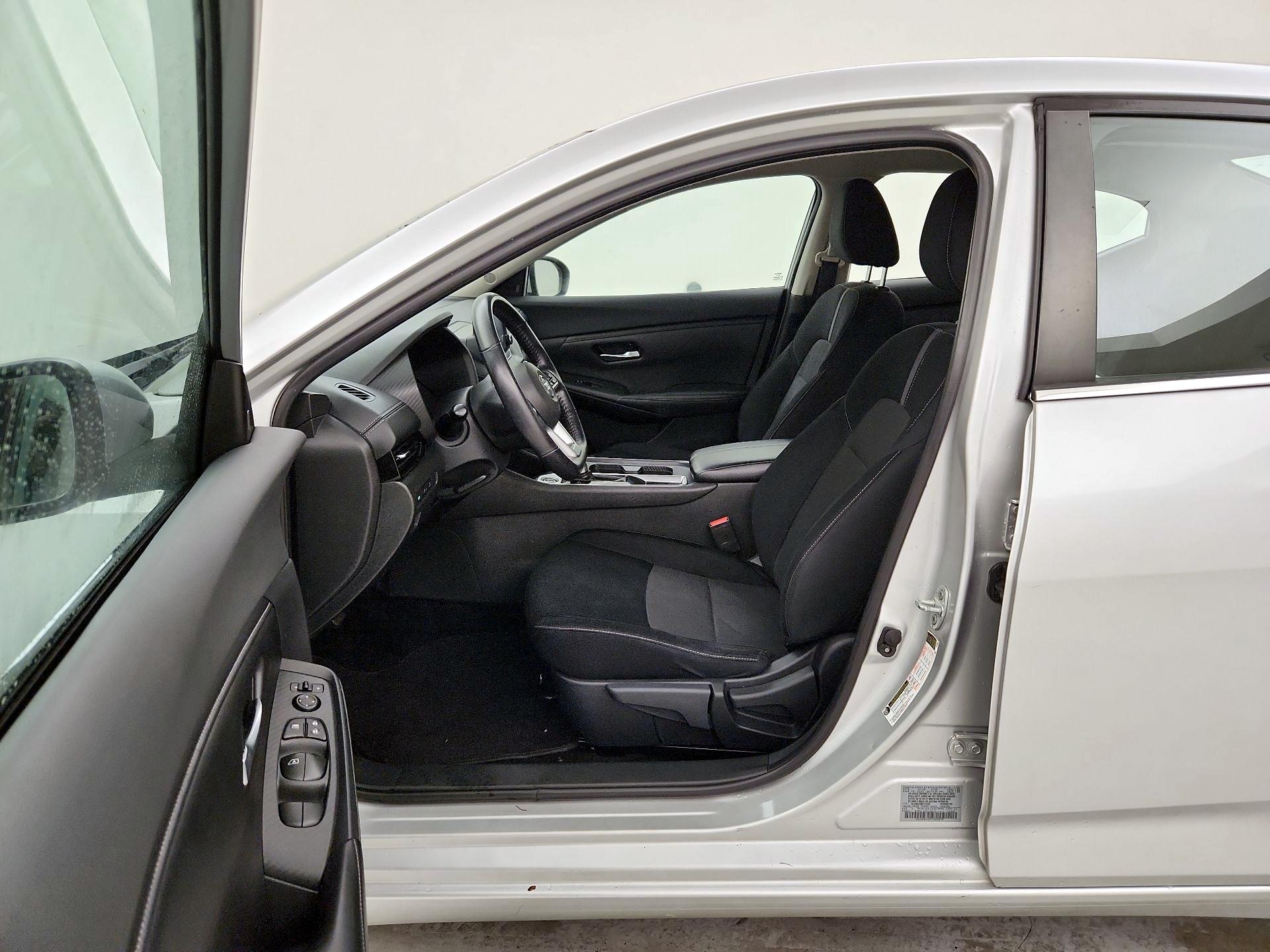 Thumbnail: 2021 Nissan Sentra - 11