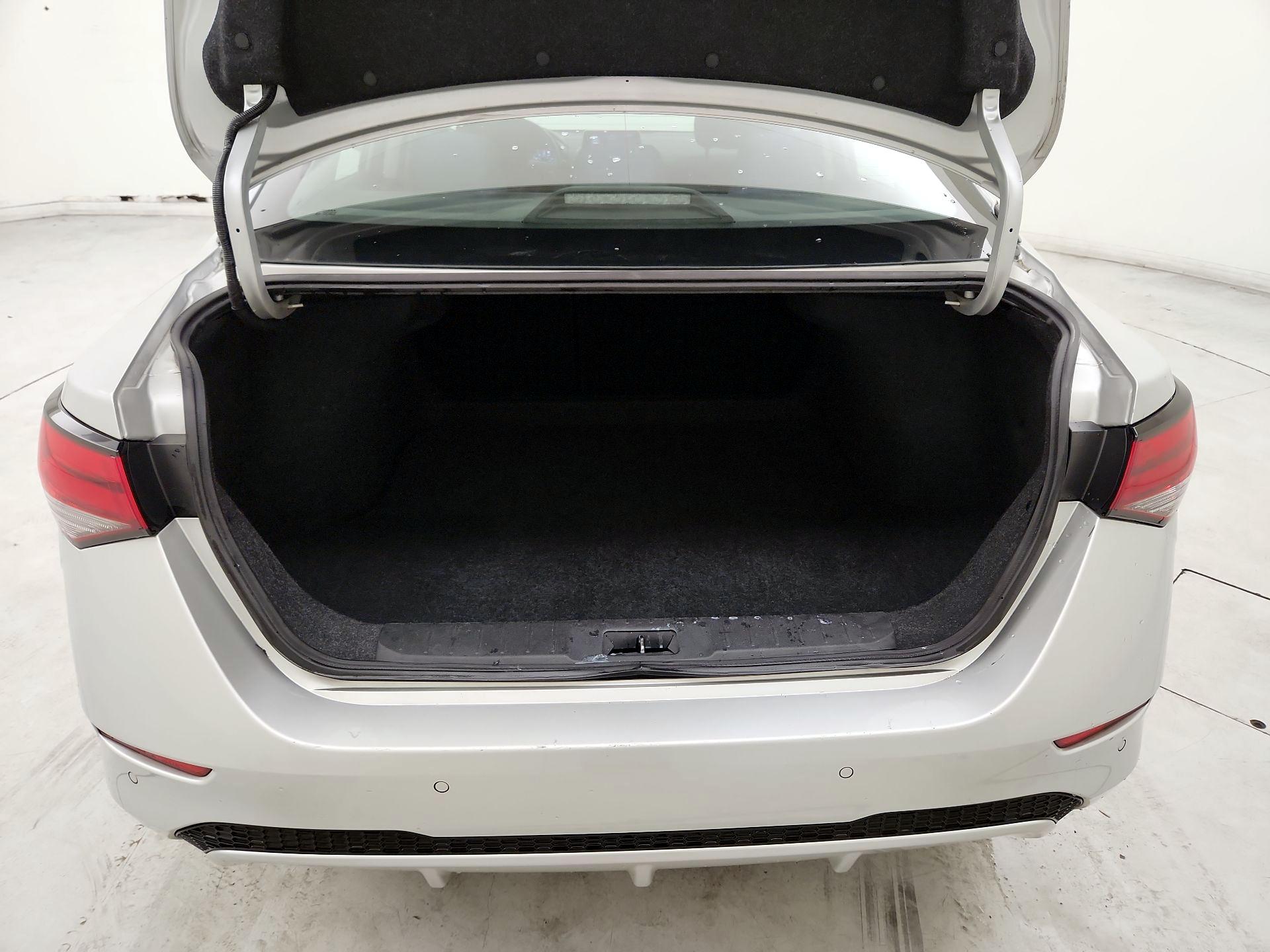 Thumbnail: 2021 Nissan Sentra - 20