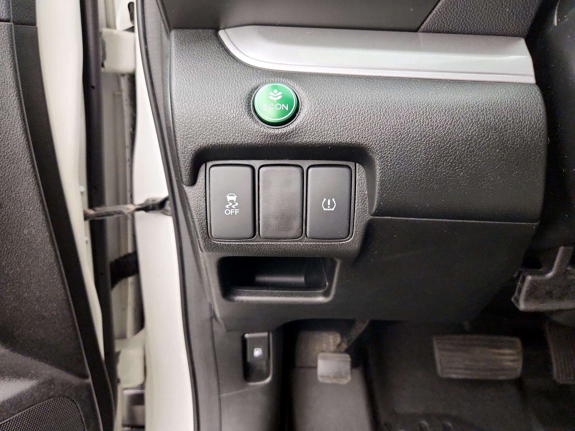 Thumbnail: 2015 Honda CR-V - 13