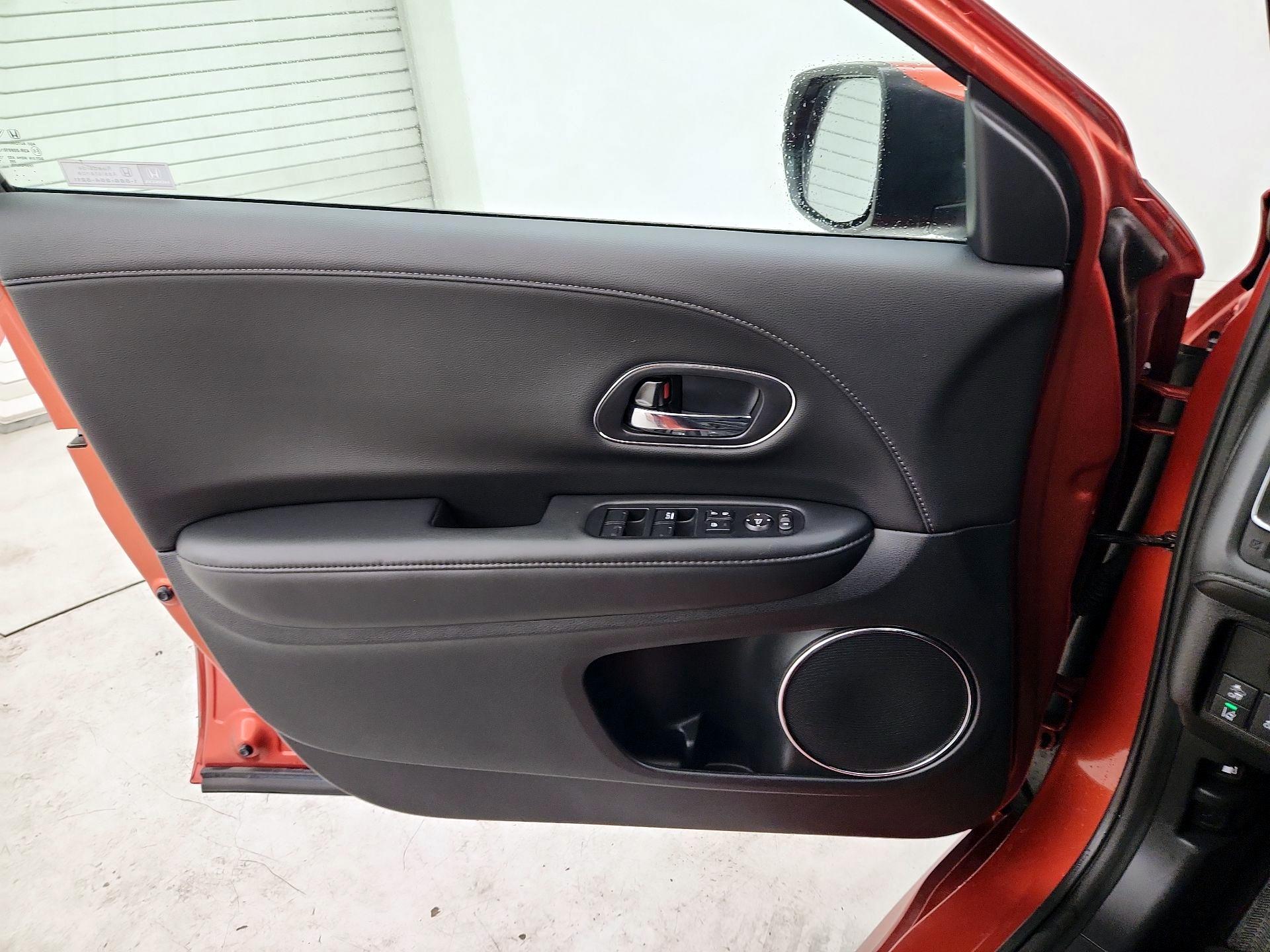 Thumbnail: 2020 Honda HR-V - 12