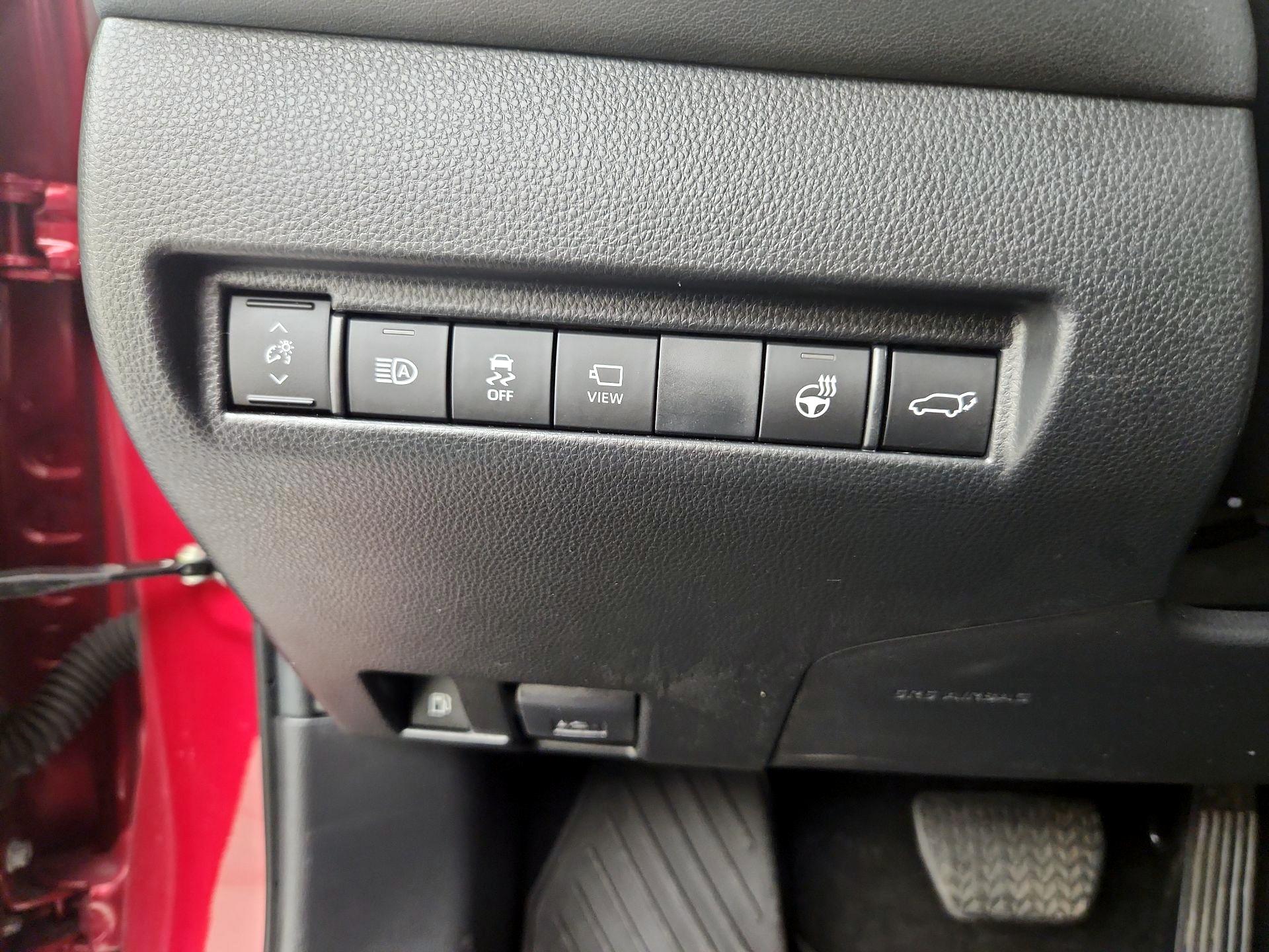 Thumbnail: 2024 Toyota Venza - 13