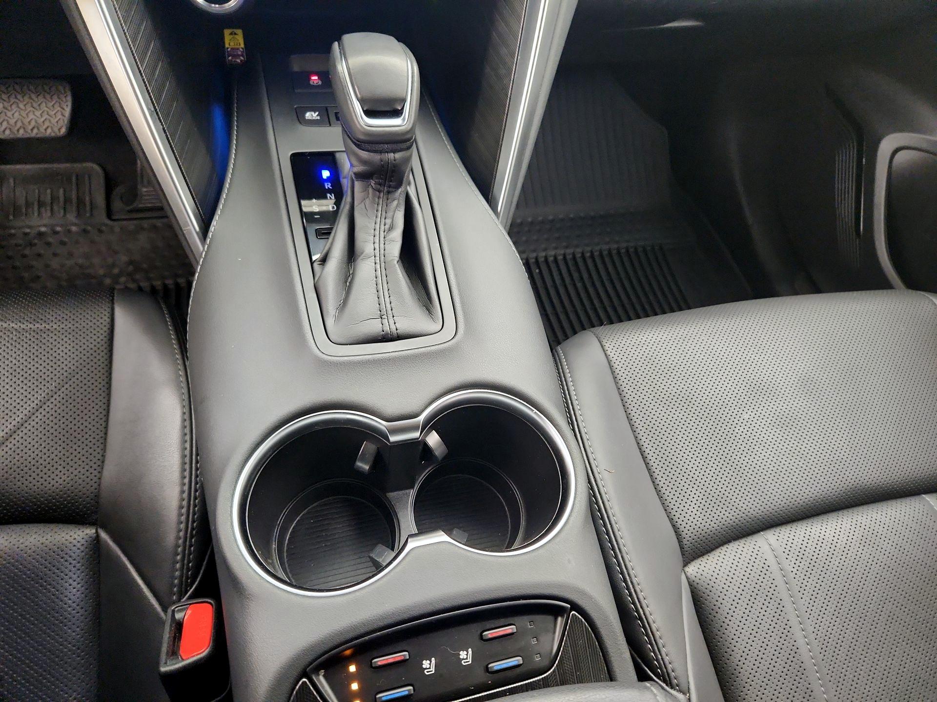 Thumbnail: 2024 Toyota Venza - 17