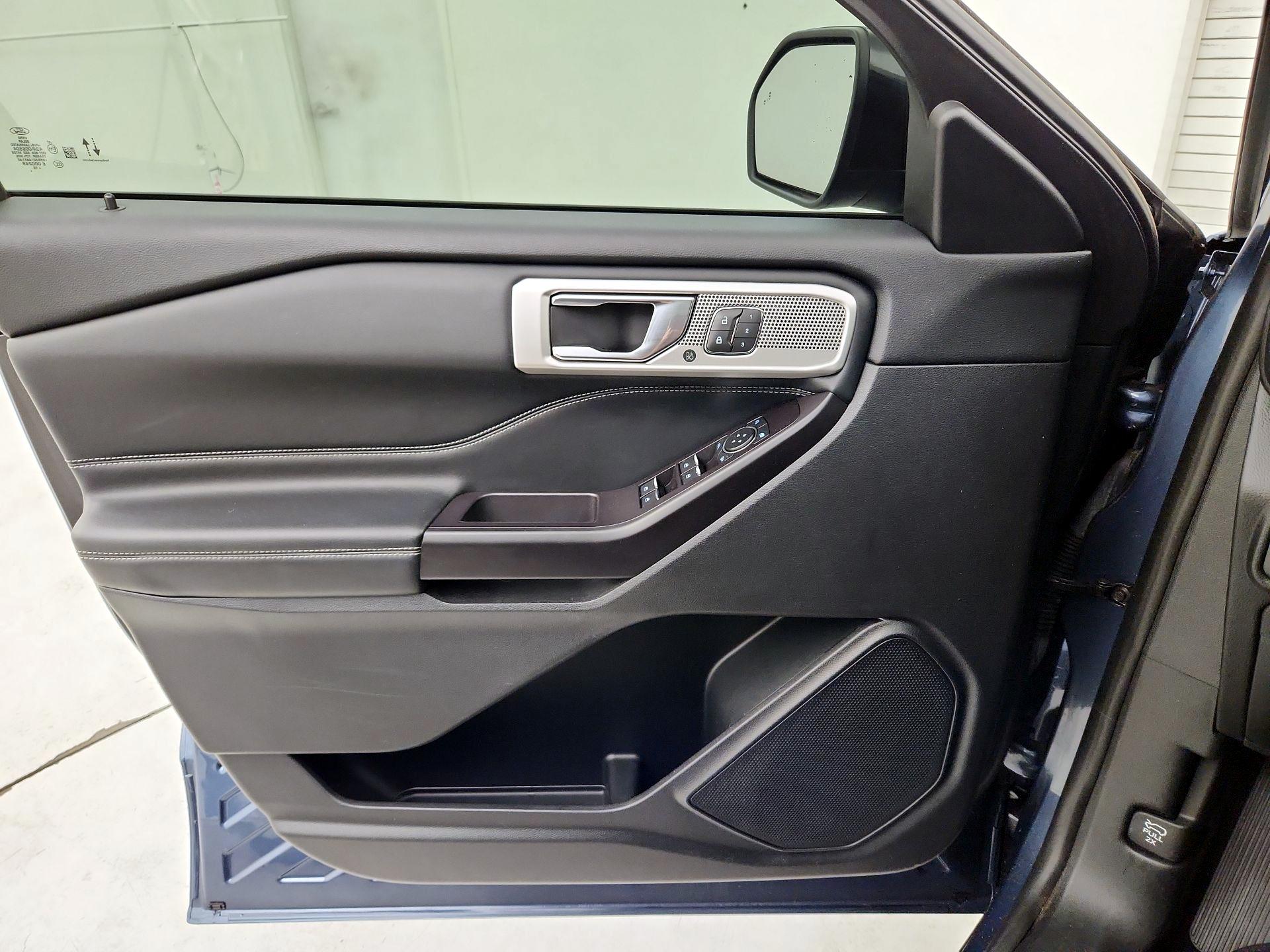 Thumbnail: 2020 Ford Explorer - 12