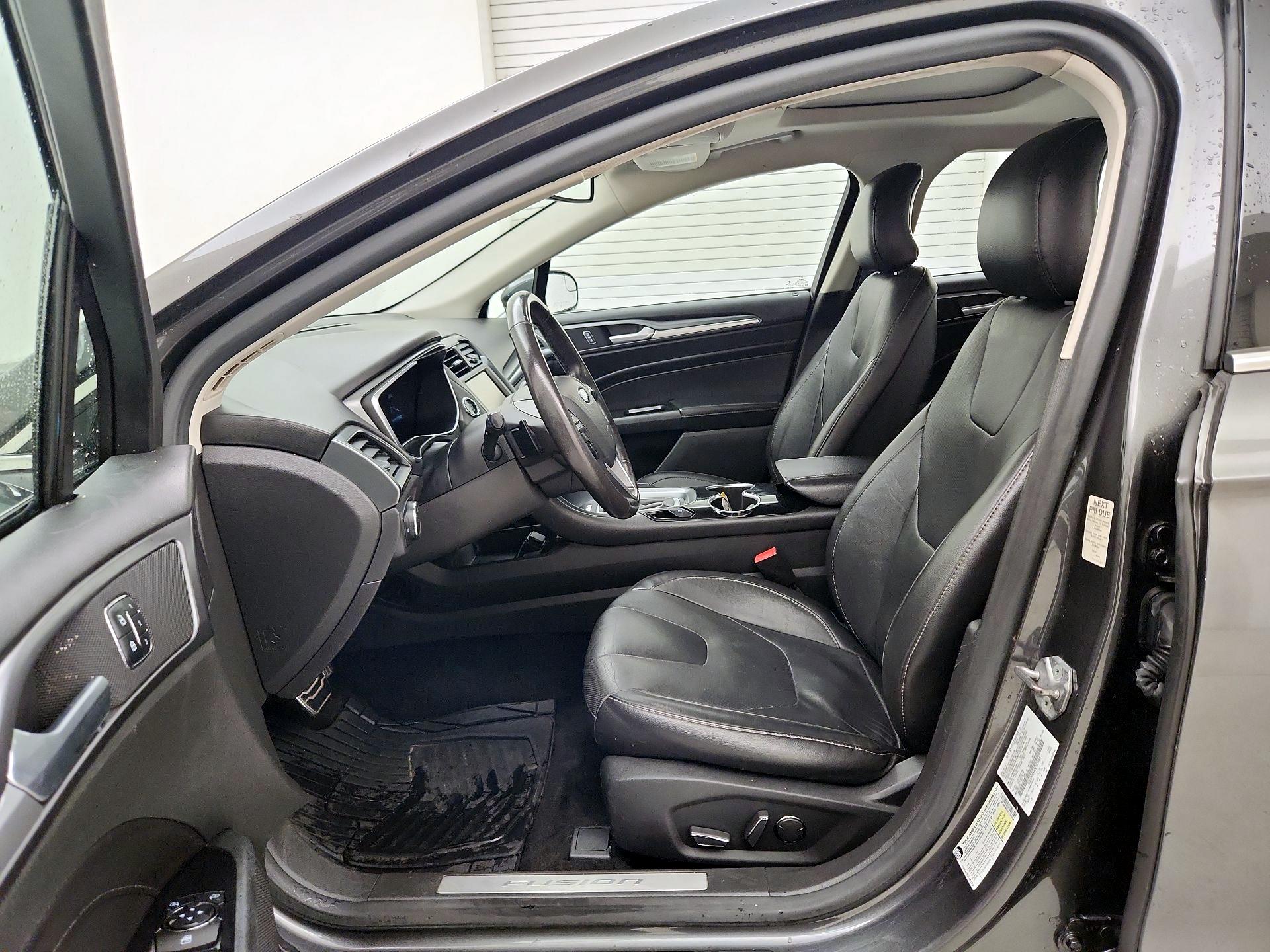 Thumbnail: 2015 Ford Fusion - 11