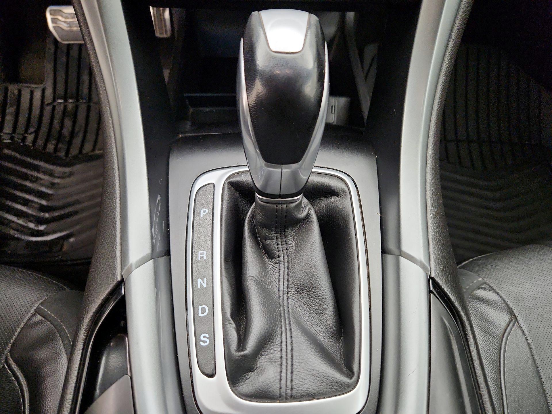 Thumbnail: 2015 Ford Fusion - 17