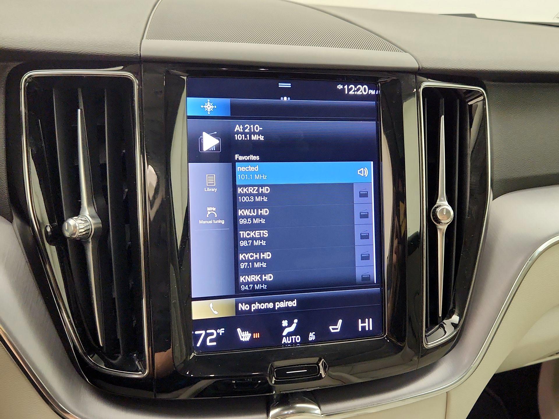 Thumbnail: 2021 Volvo XC60 - 16