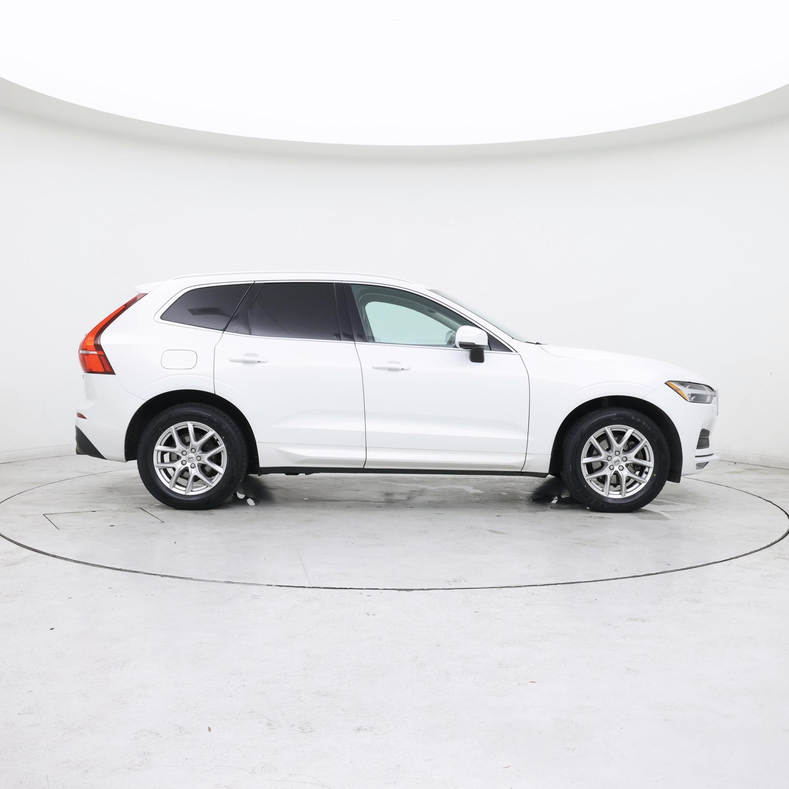 Thumbnail: 2021 Volvo XC60 - 7