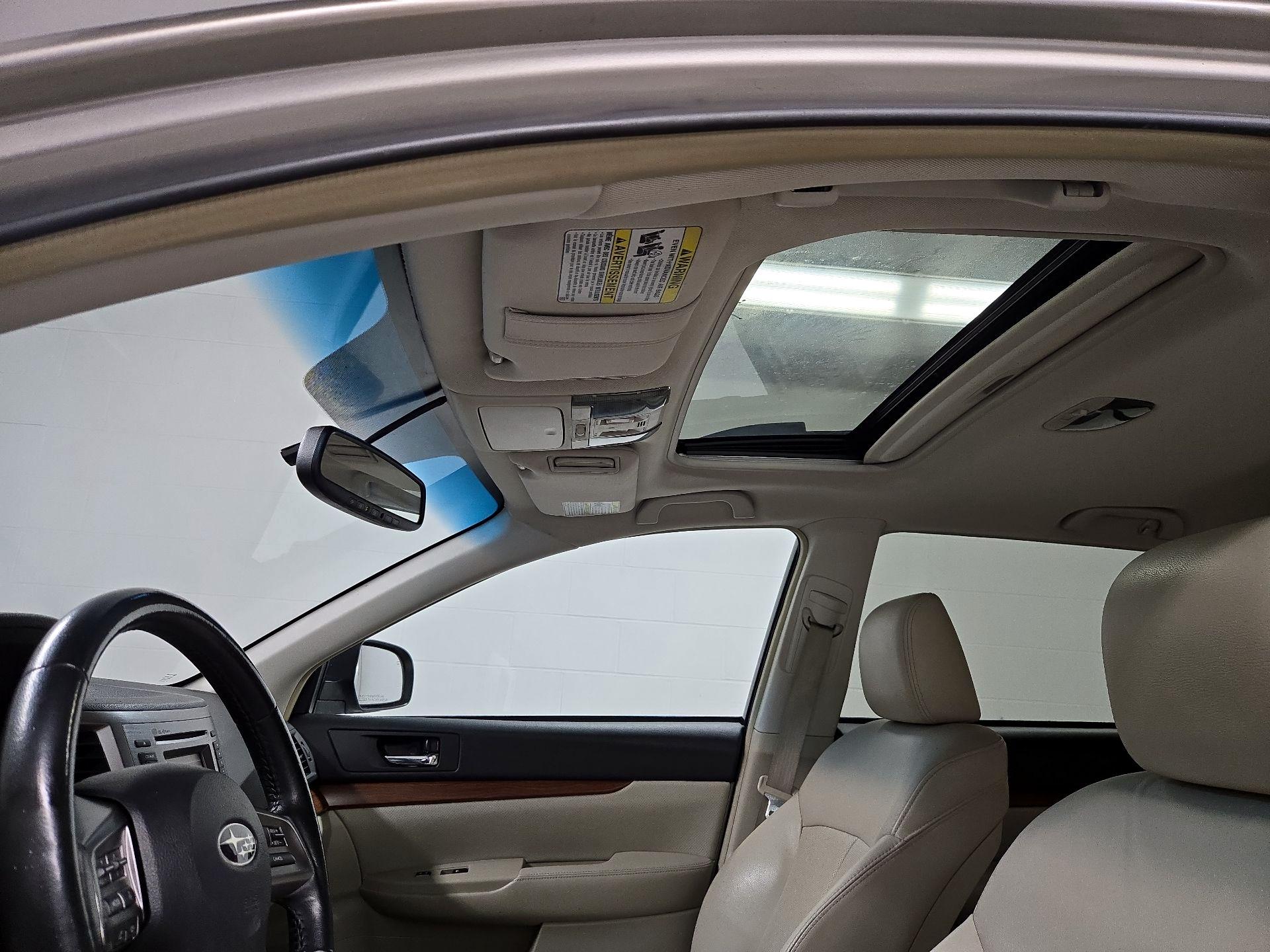 Thumbnail: 2014 Subaru Outback - 19