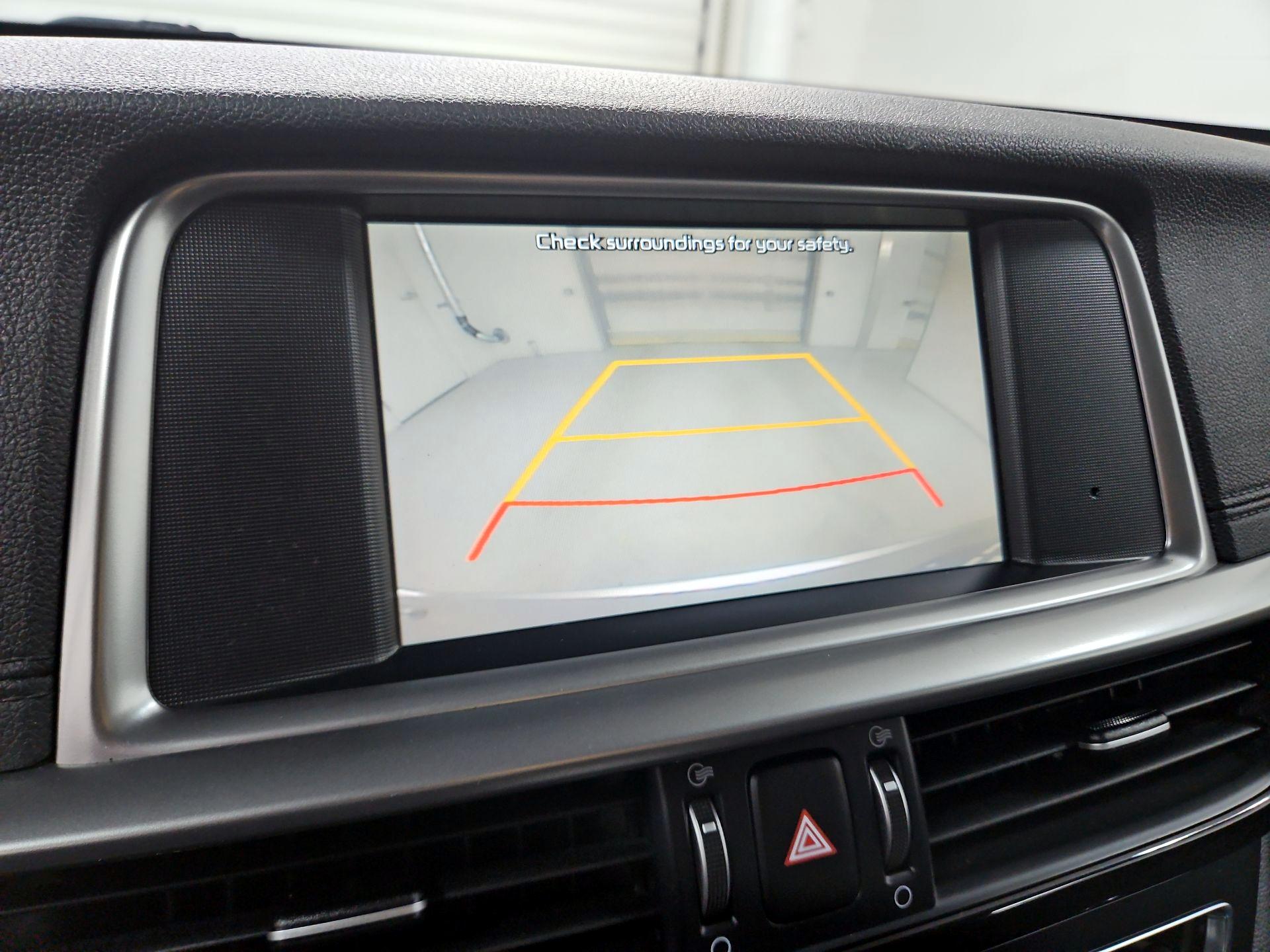 Thumbnail: 2019 Kia Optima - 14