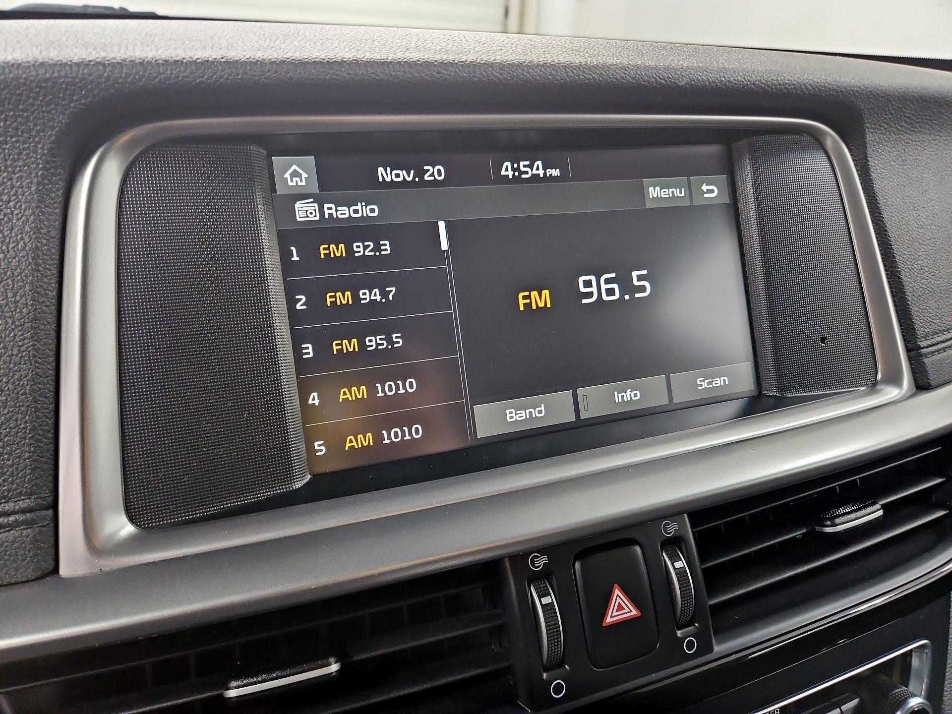 Thumbnail: 2019 Kia Optima - 15