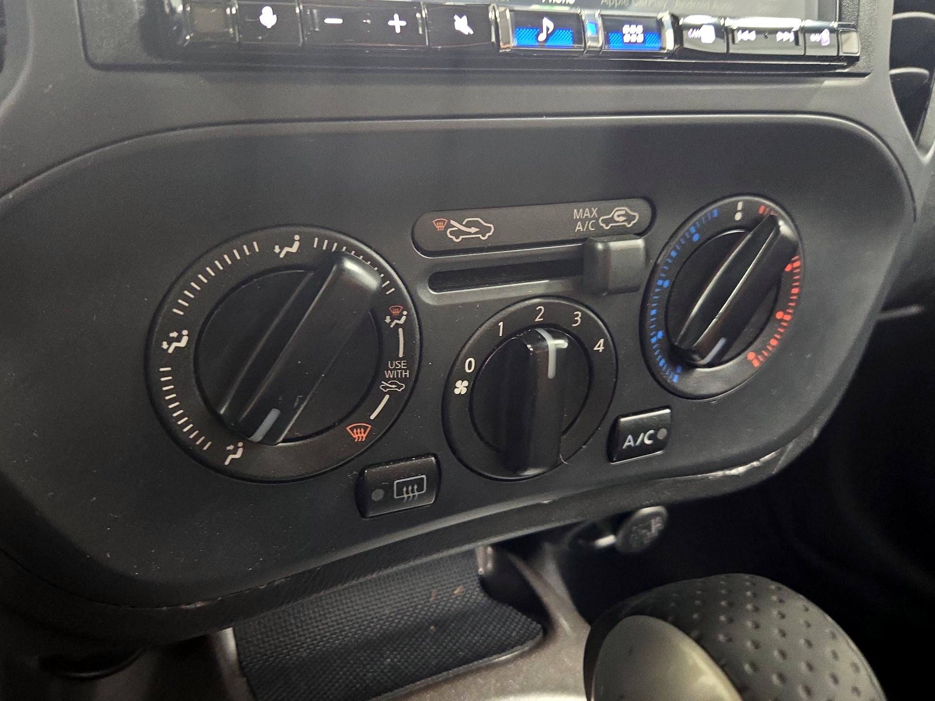 Thumbnail: 2017 Nissan Juke - 16