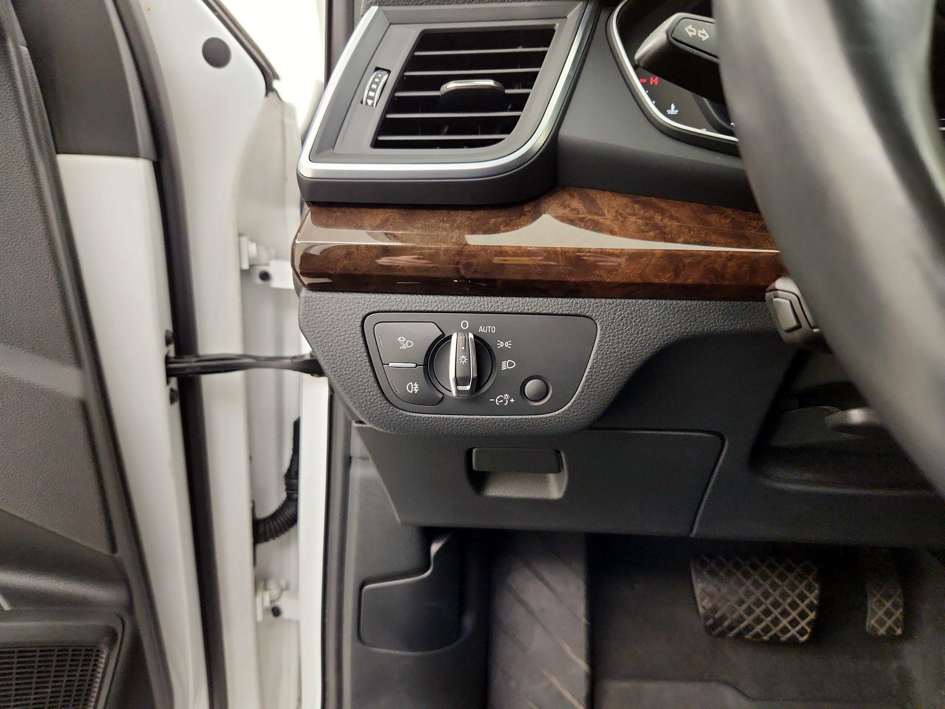 Thumbnail: 2018 Audi Q5 - 13