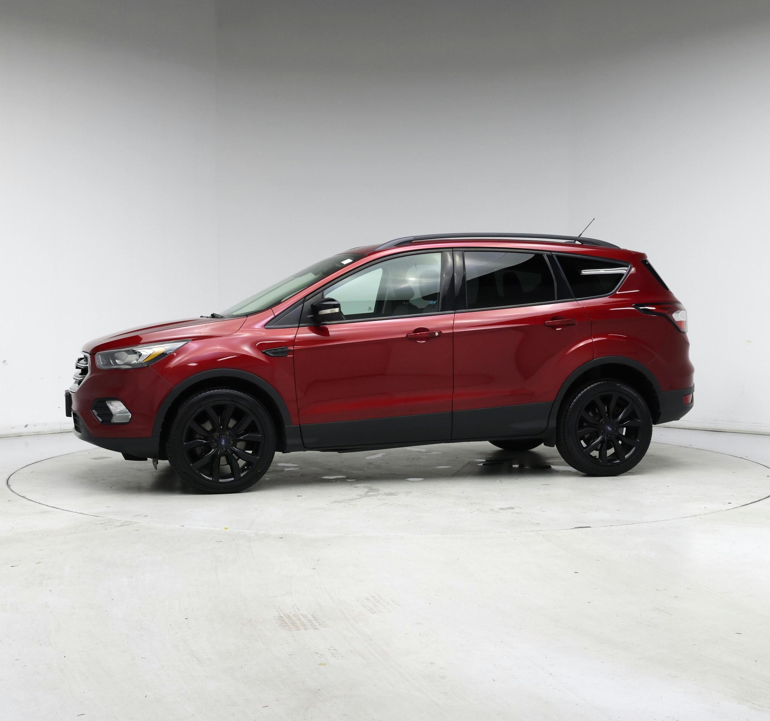 Thumbnail: 2017 Ford Escape - 3