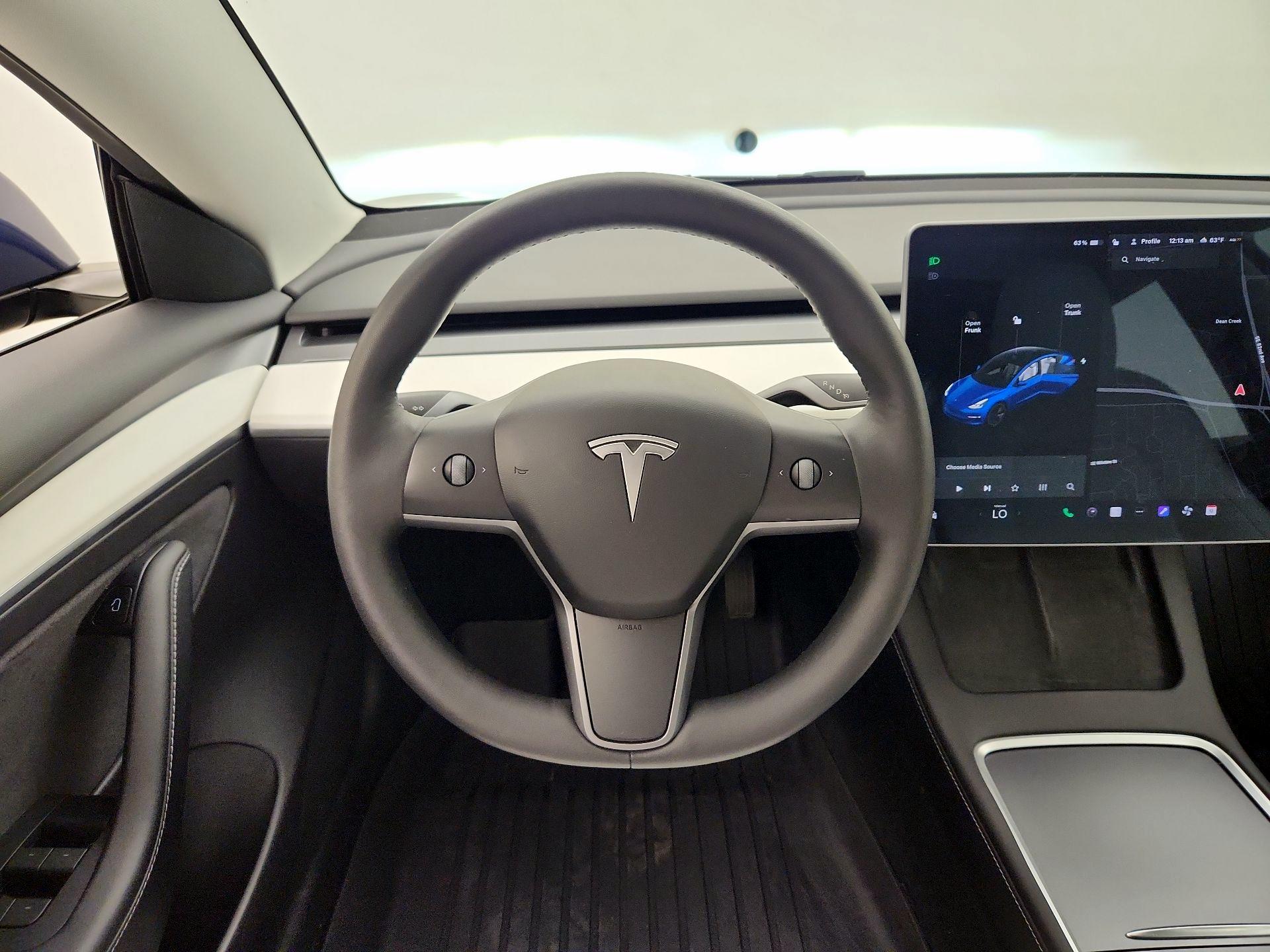 Thumbnail: 2022 Tesla Model 3 - 10