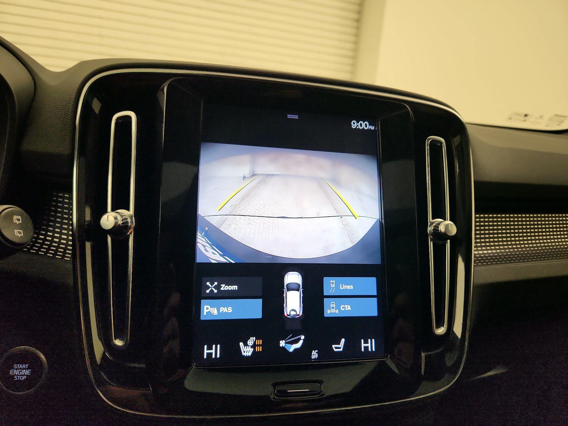 Thumbnail: 2020 Volvo XC40 - 14