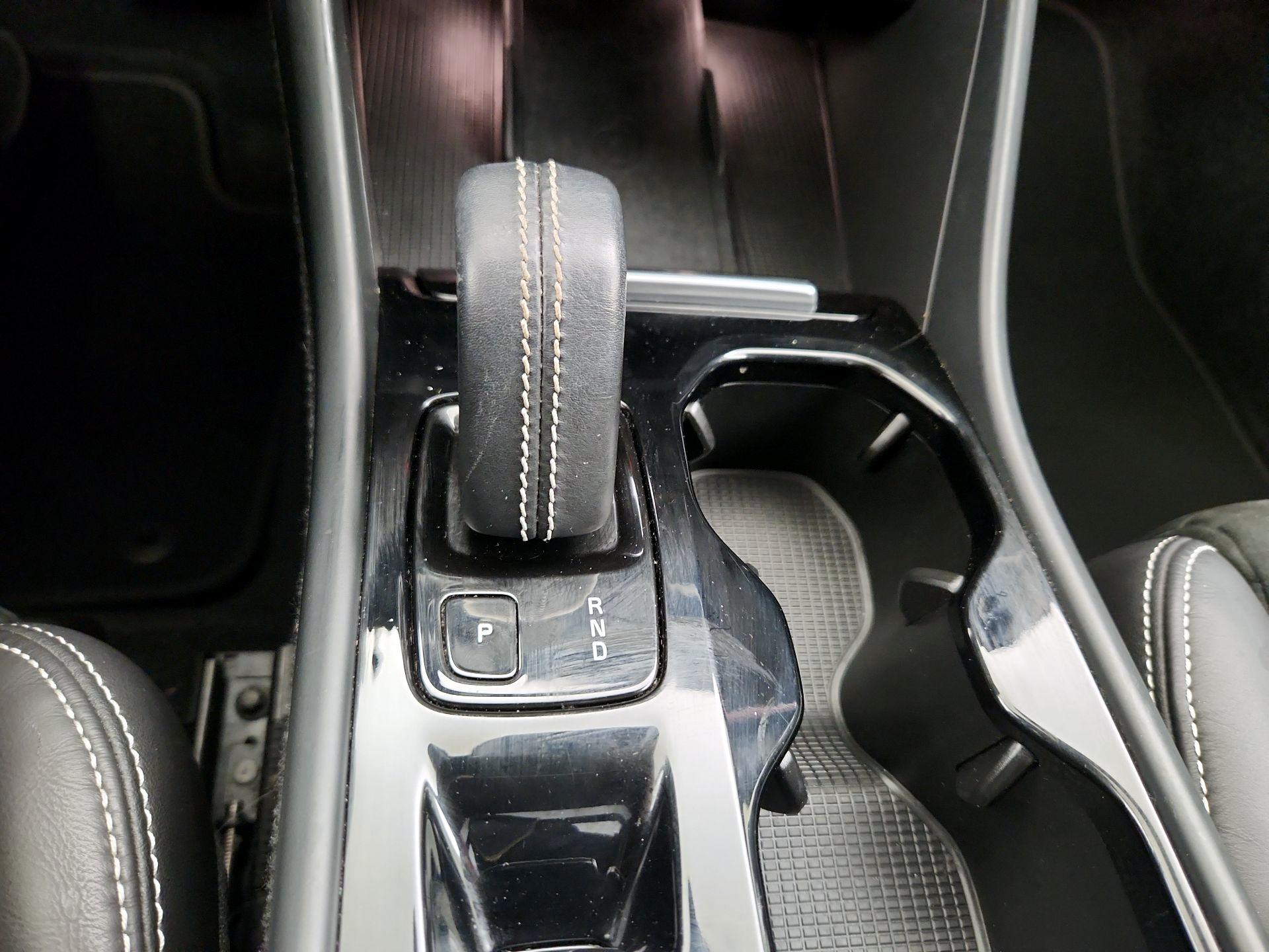 Thumbnail: 2020 Volvo XC40 - 17