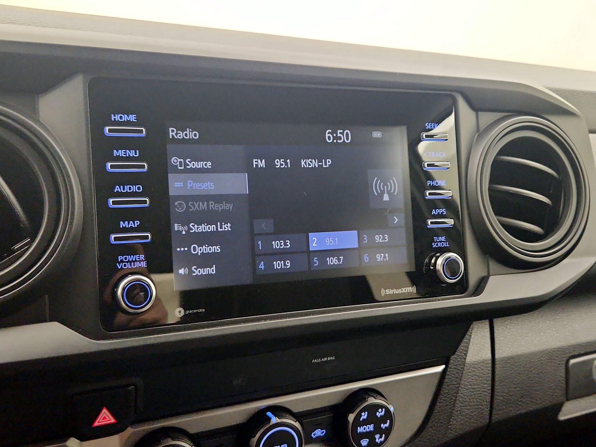 Thumbnail: 2020 Toyota Tacoma - 15