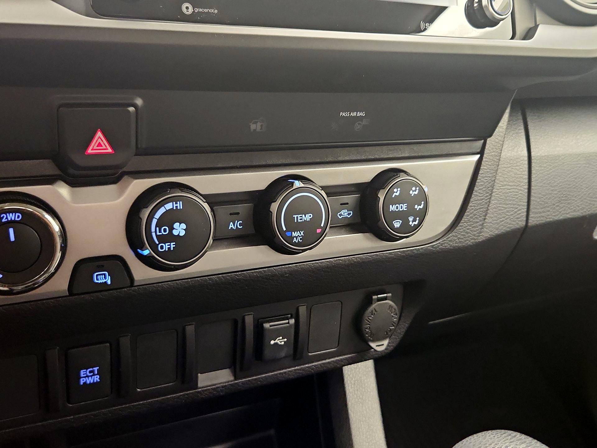 Thumbnail: 2020 Toyota Tacoma - 16