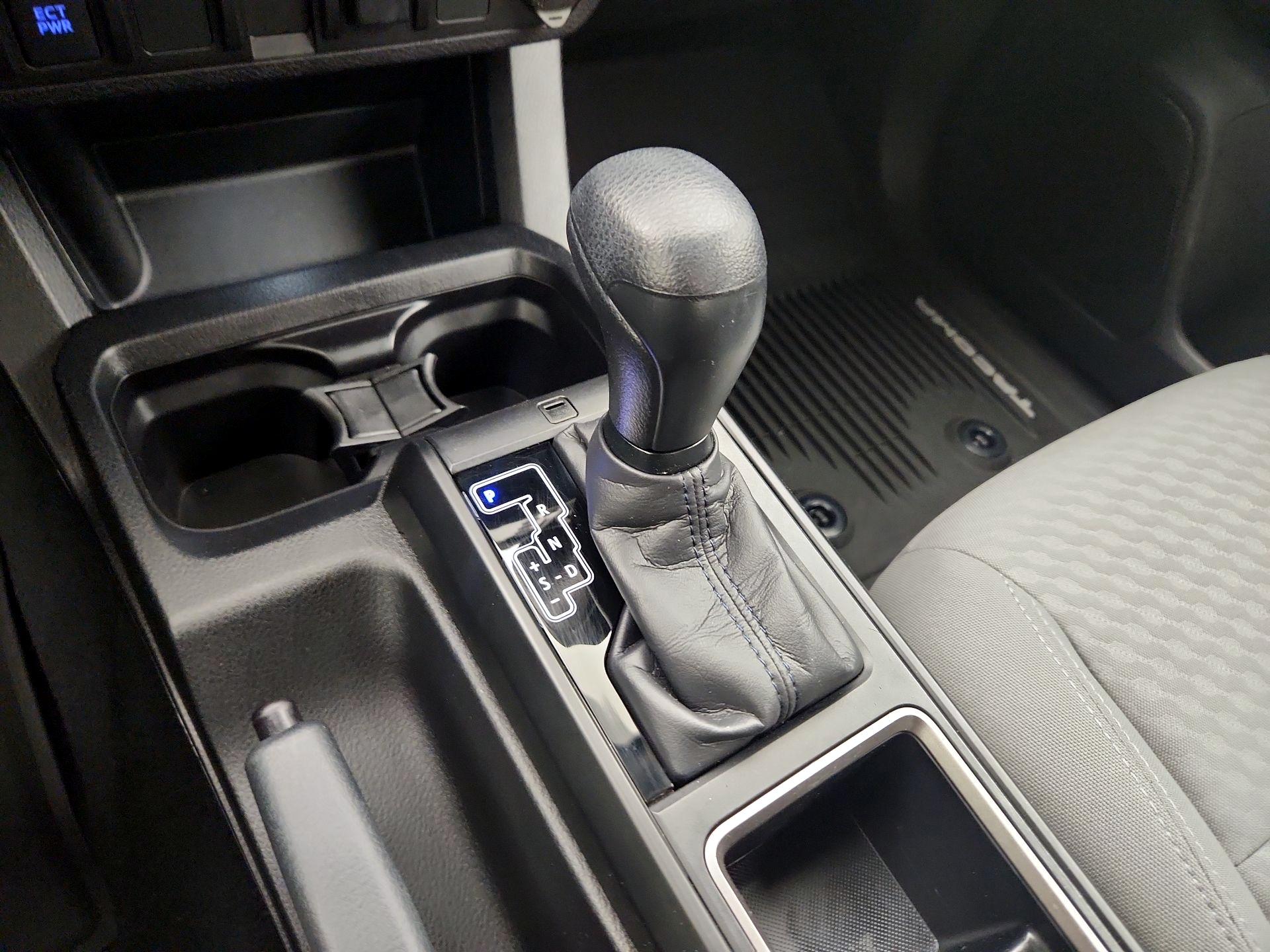 Thumbnail: 2020 Toyota Tacoma - 17