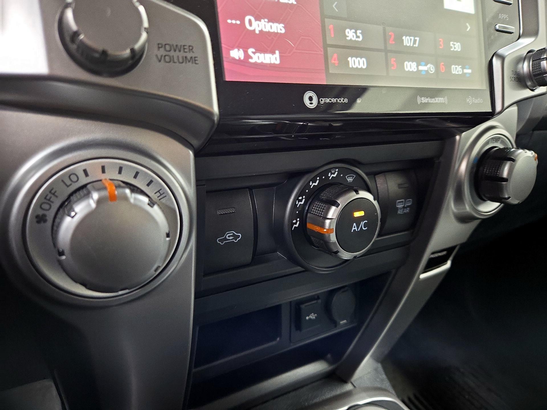 Thumbnail: 2021 Toyota 4Runner - 17