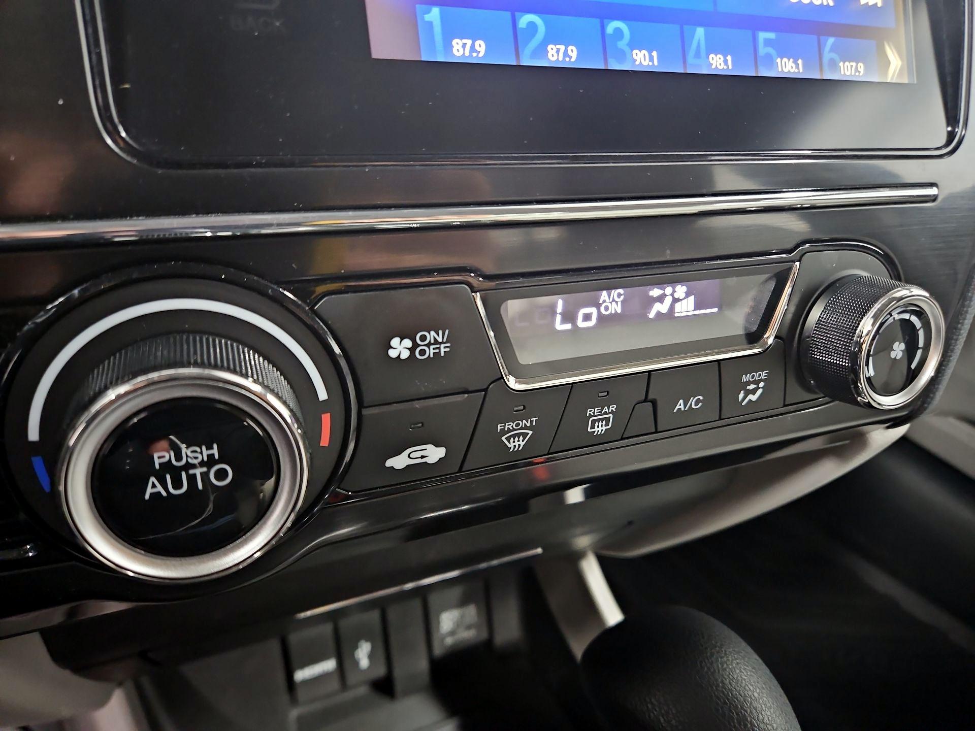 Thumbnail: 2015 Honda Civic - 16