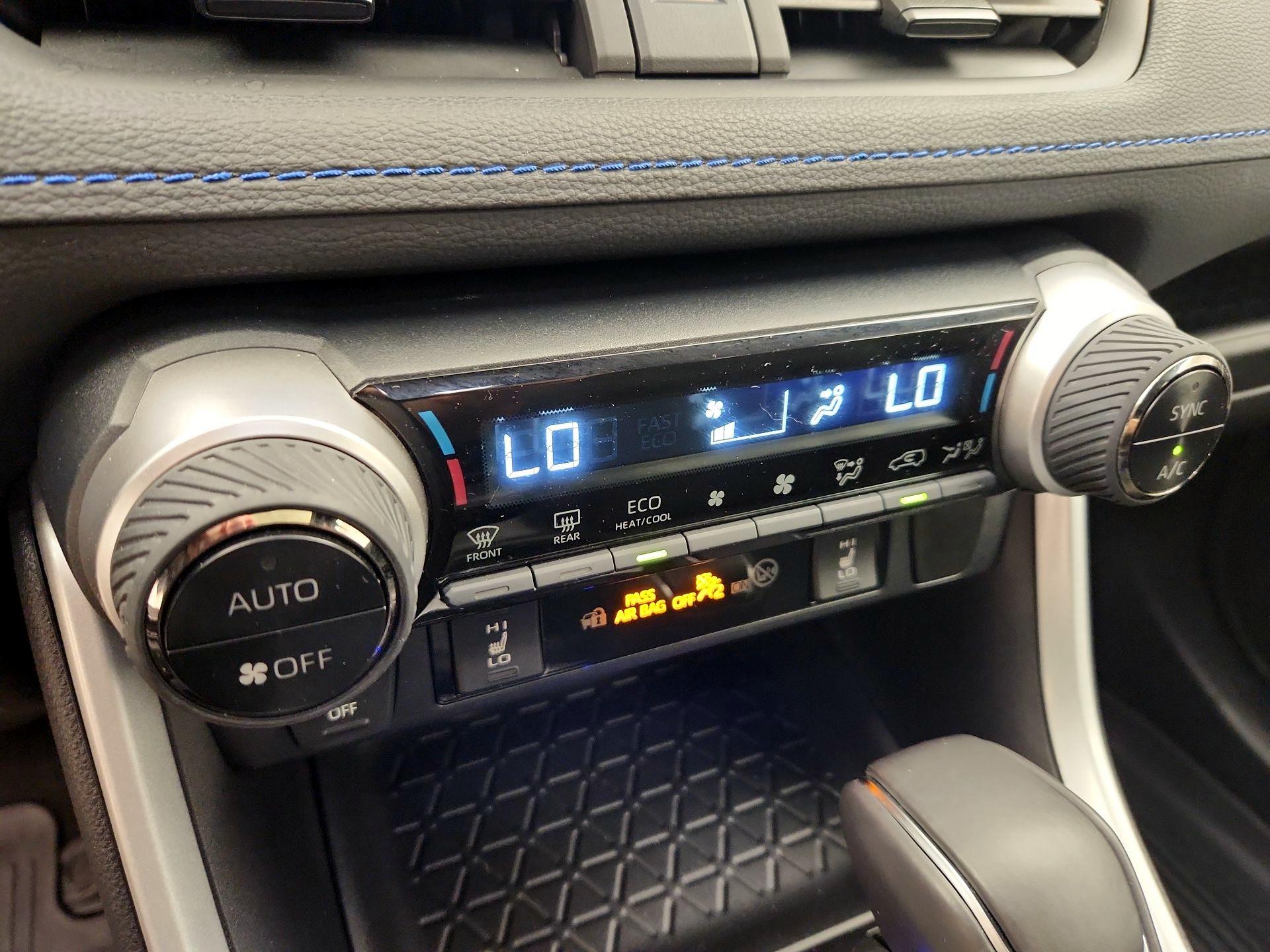 Thumbnail: 2024 Toyota RAV4 - 16