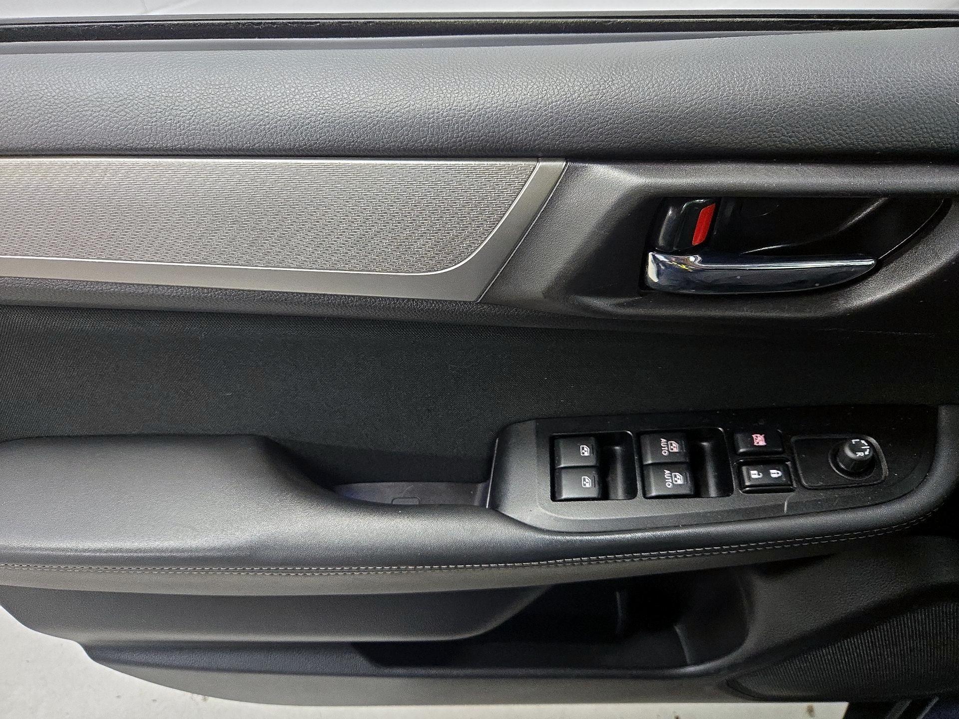 Thumbnail: 2017 Subaru Outback - 12