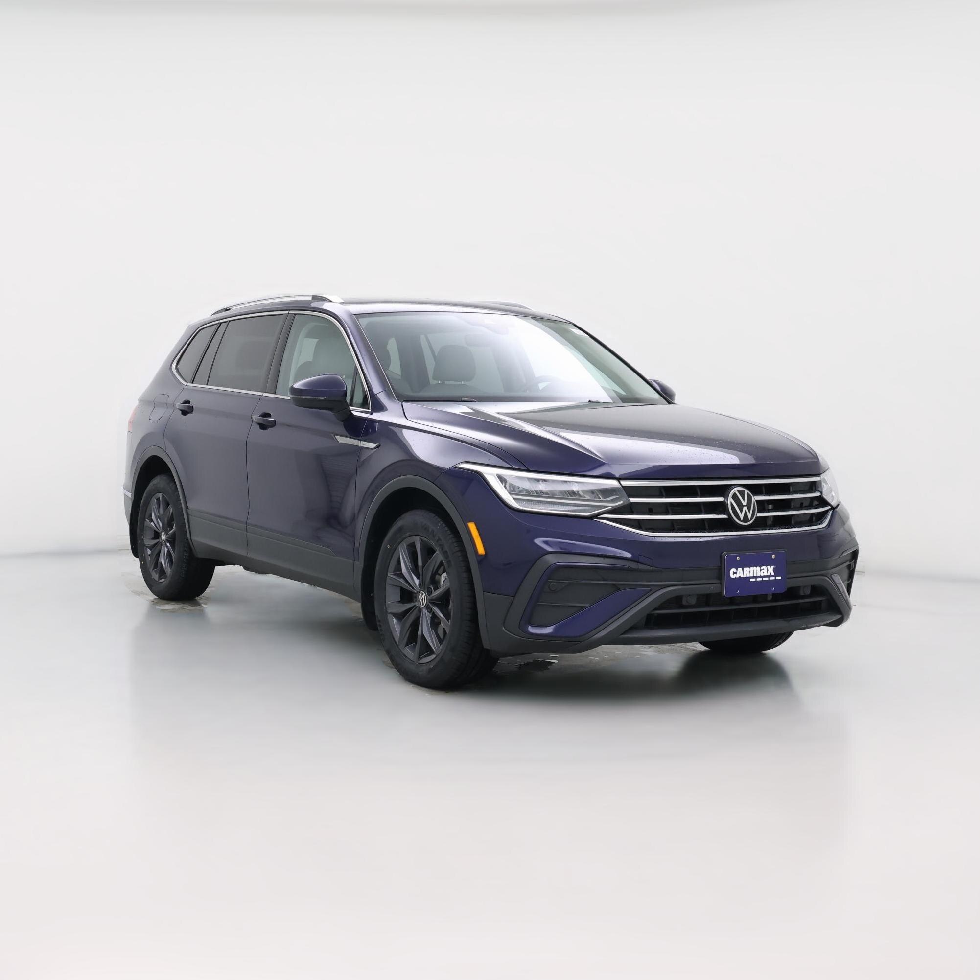 Thumbnail: 2022 Volkswagen Tiguan - 1