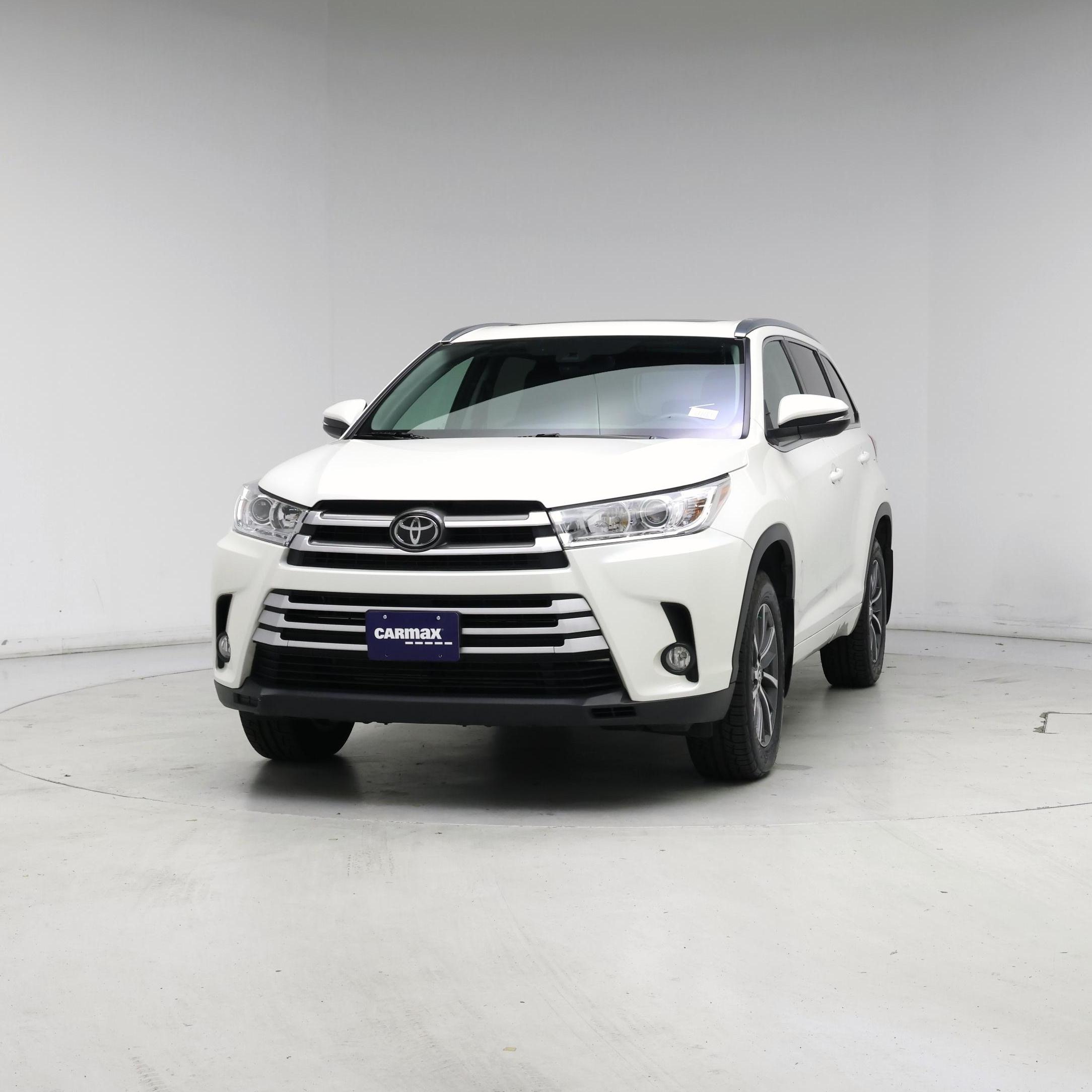 Thumbnail: 2018 Toyota Highlander - 4