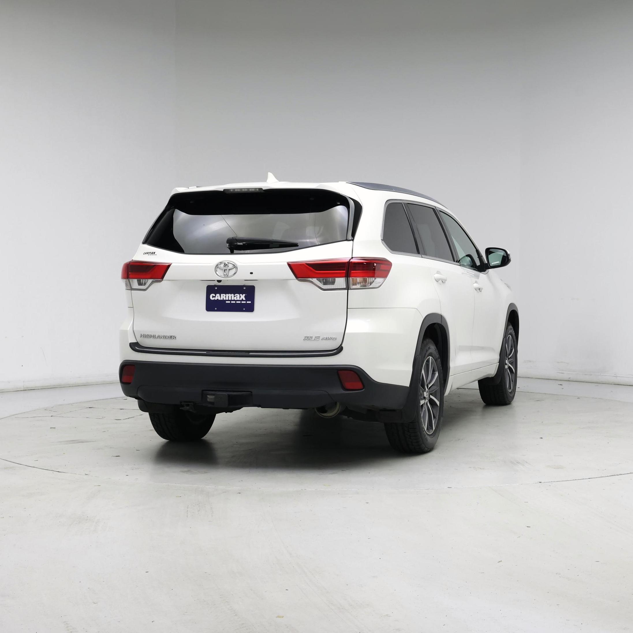 Thumbnail: 2018 Toyota Highlander - 8