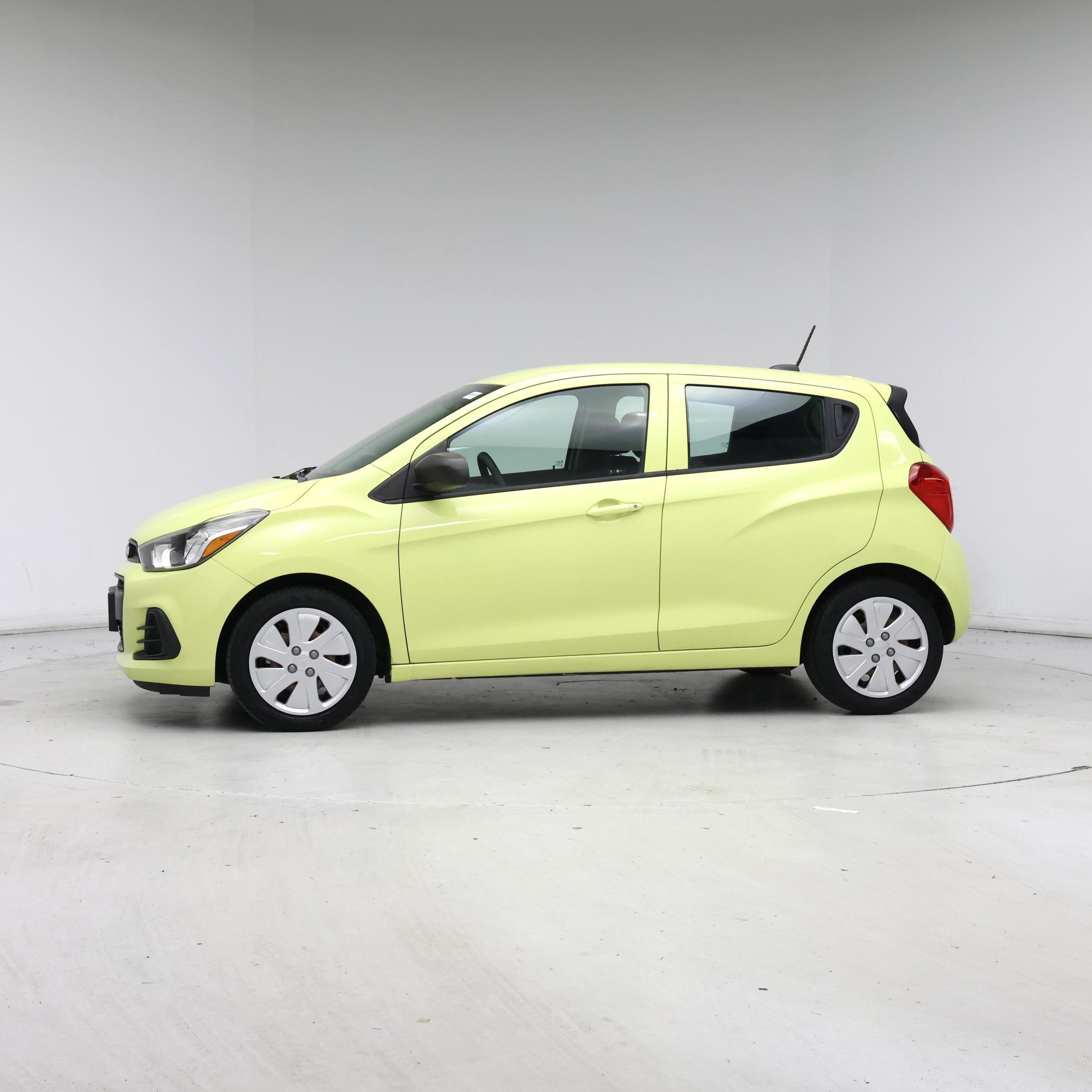 Thumbnail: 2017 Chevrolet Spark - 3