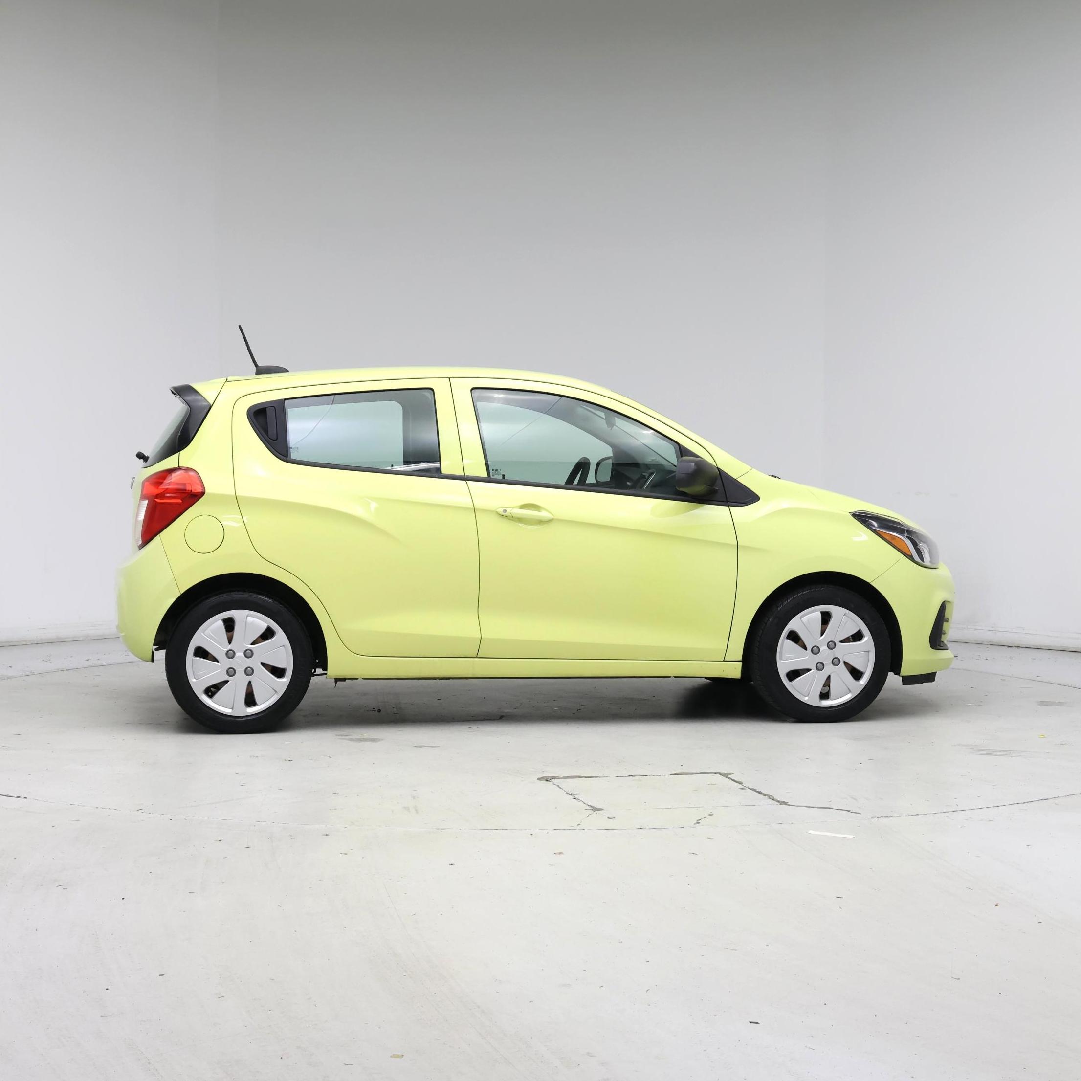 Thumbnail: 2017 Chevrolet Spark - 7