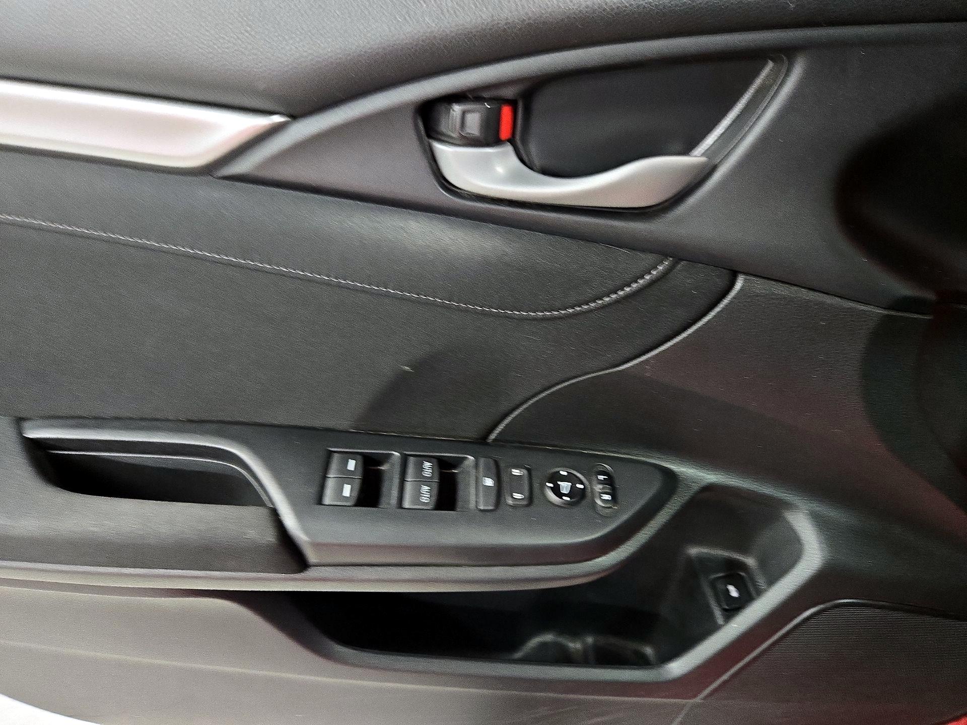 Thumbnail: 2017 Honda Civic - 12