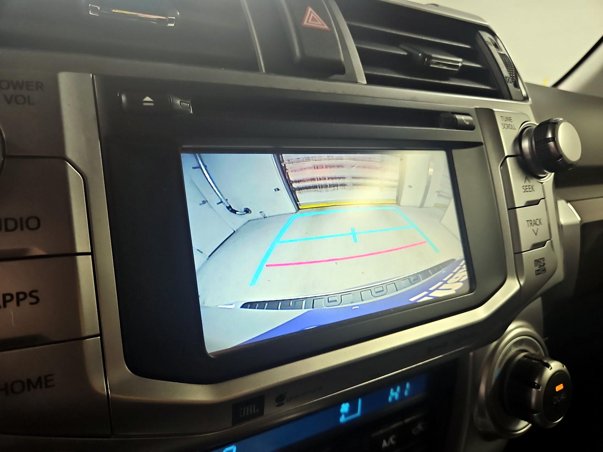 Thumbnail: 2018 Toyota 4Runner - 15