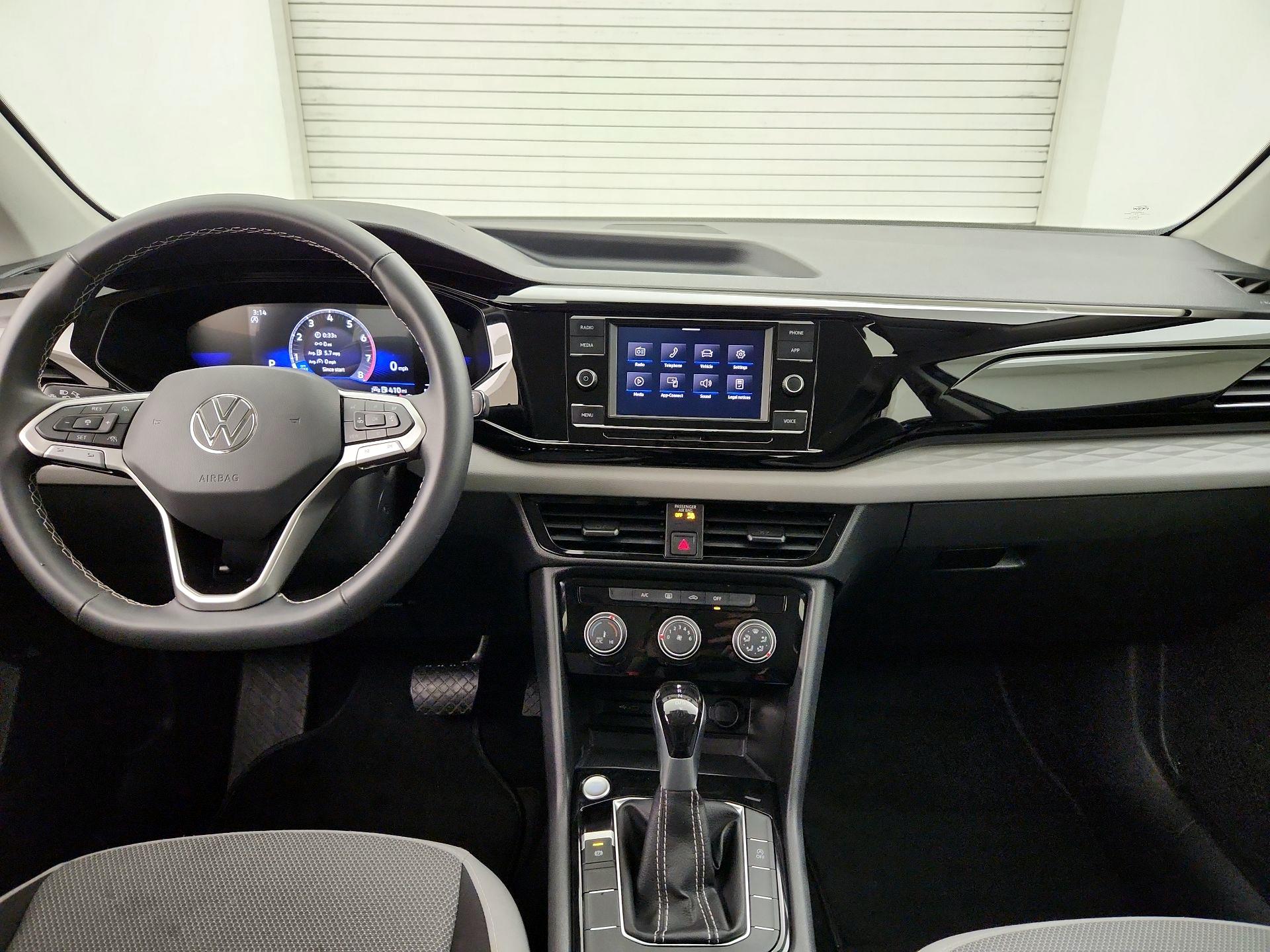 Thumbnail: 2024 Volkswagen Taos - 9