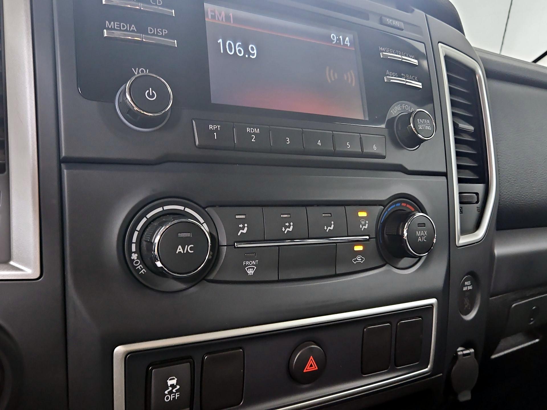 Thumbnail: 2017 Nissan Titan - 15