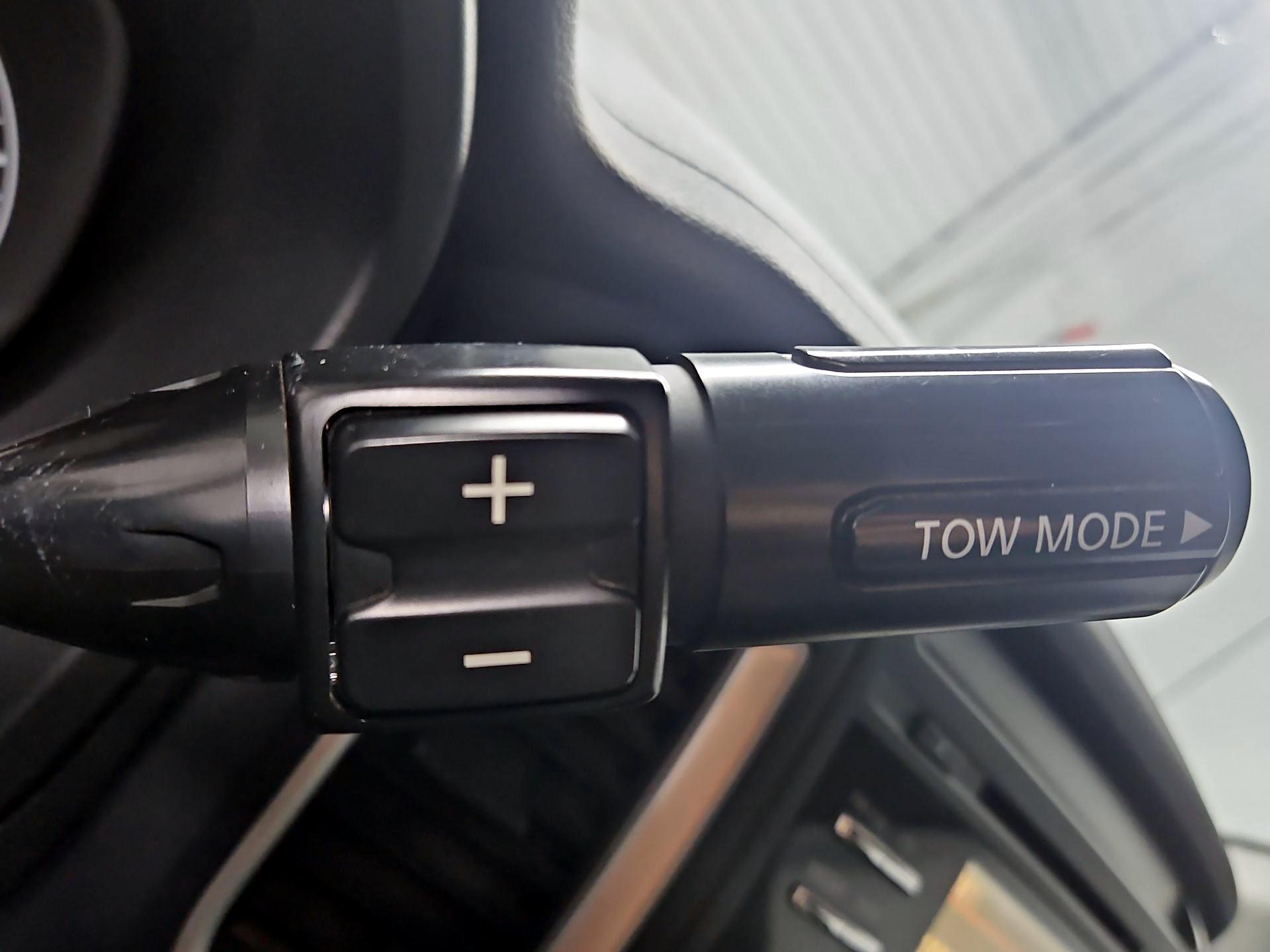 Thumbnail: 2017 Nissan Titan - 16