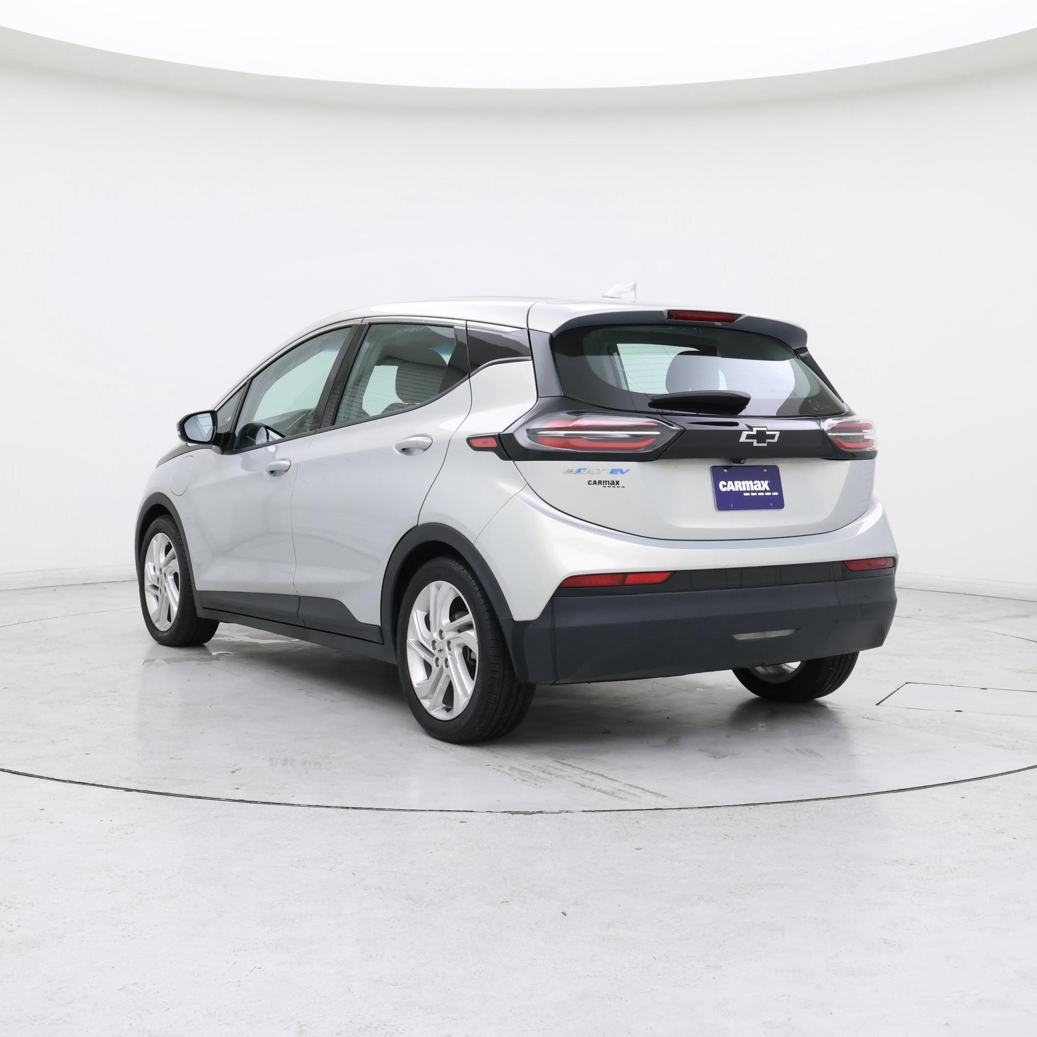 Thumbnail: 2022 Chevrolet Bolt EV - 2
