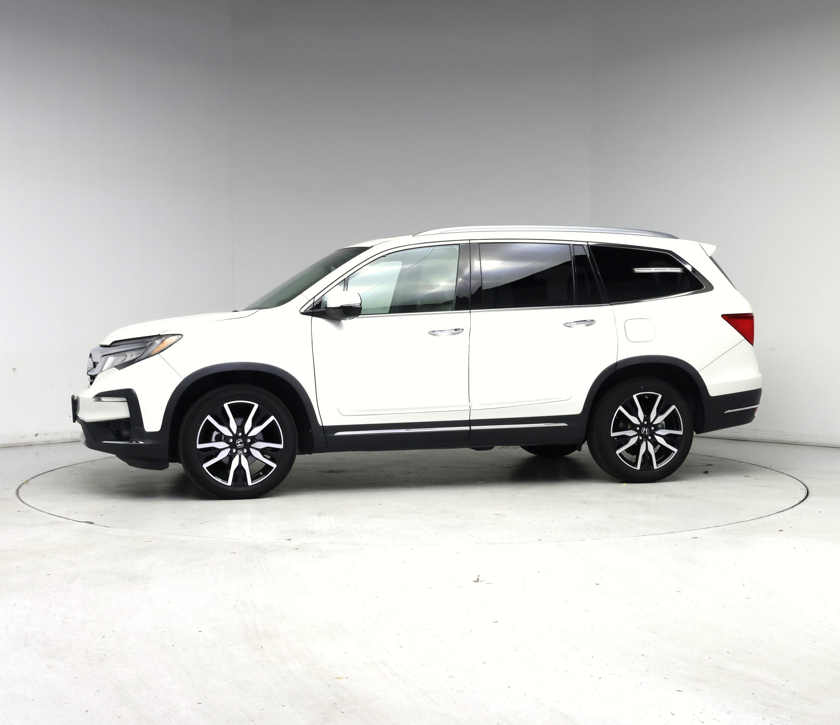 Thumbnail: 2019 Honda Pilot - 3