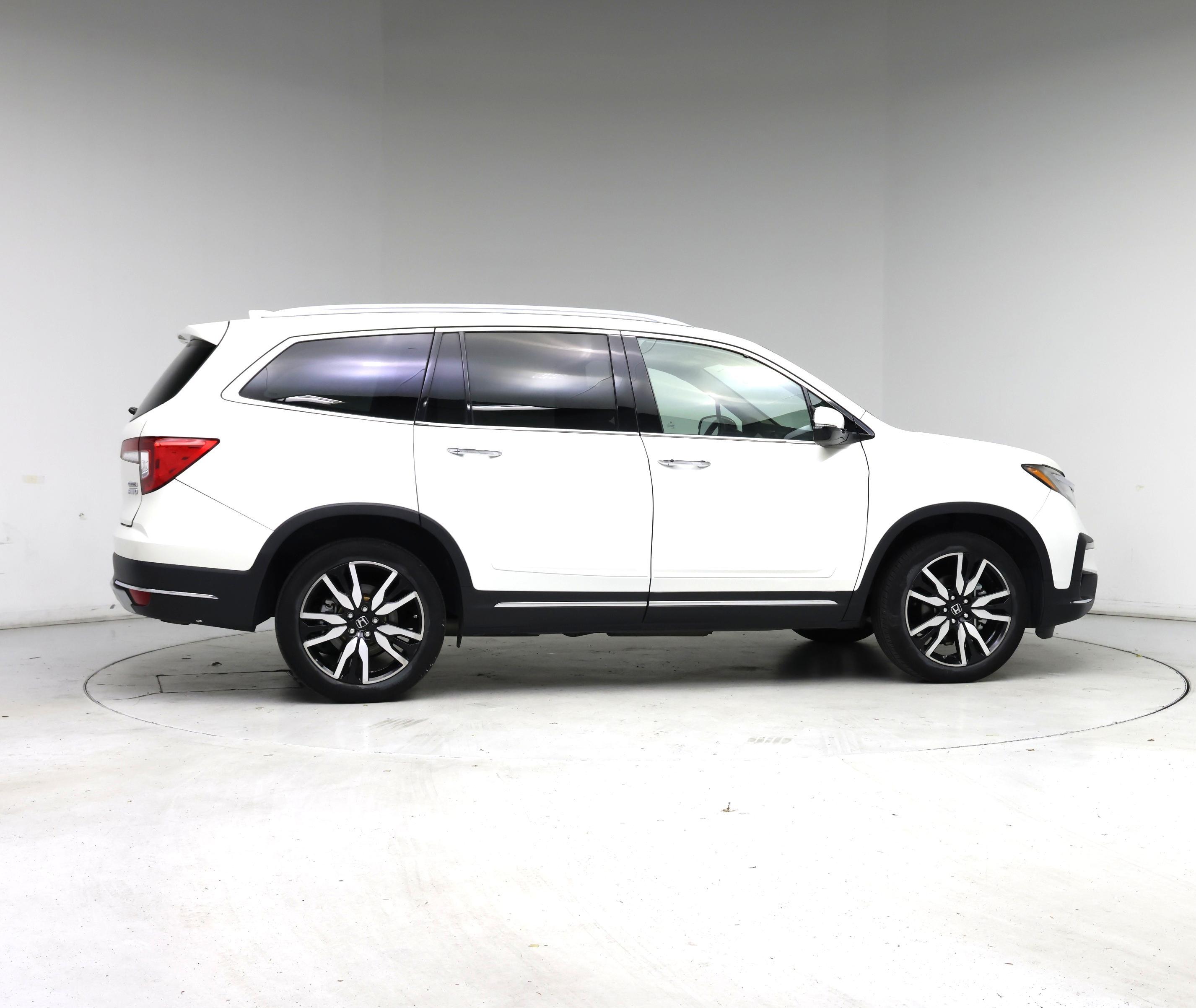 Thumbnail: 2019 Honda Pilot - 7