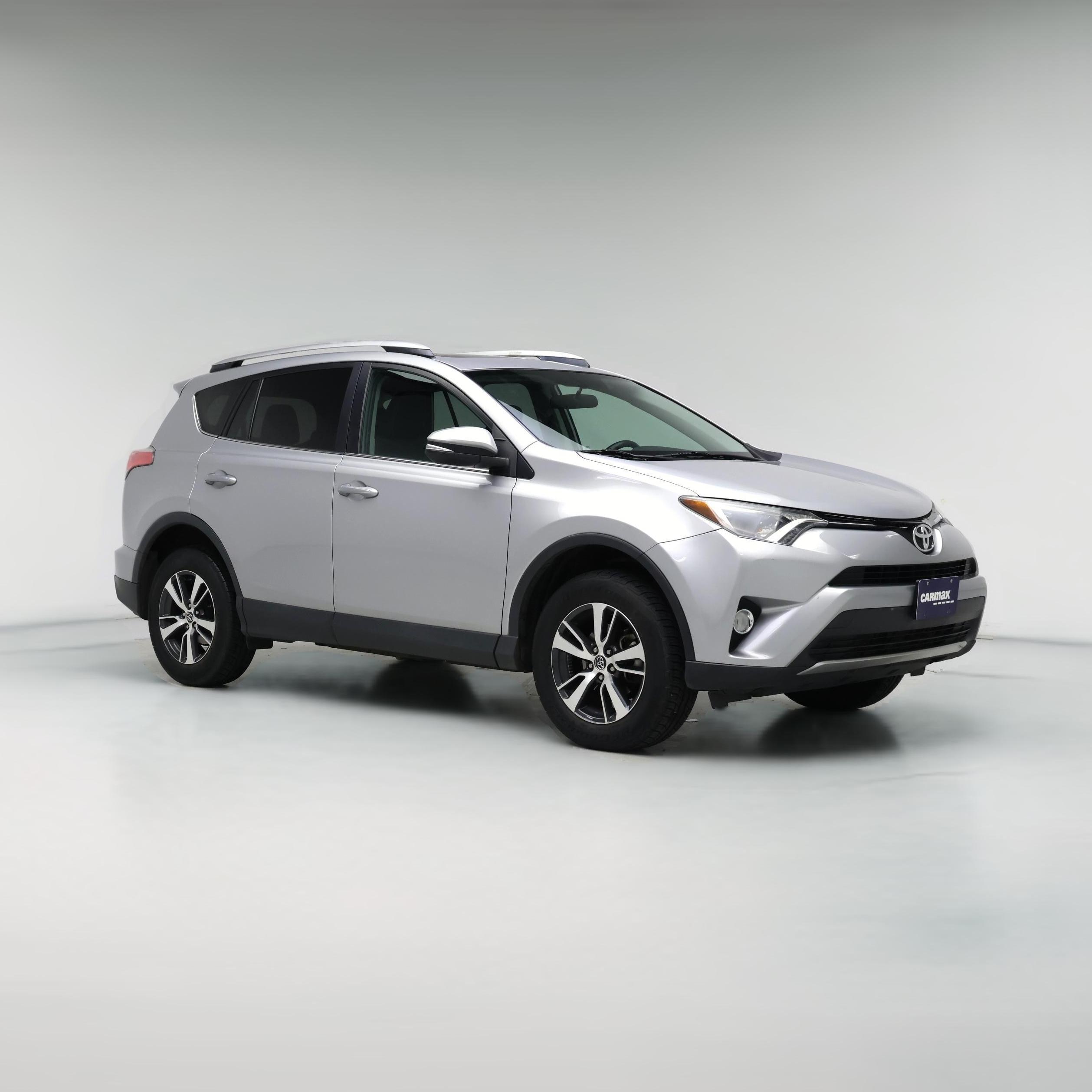 Thumbnail: 2016 Toyota RAV4 - 1
