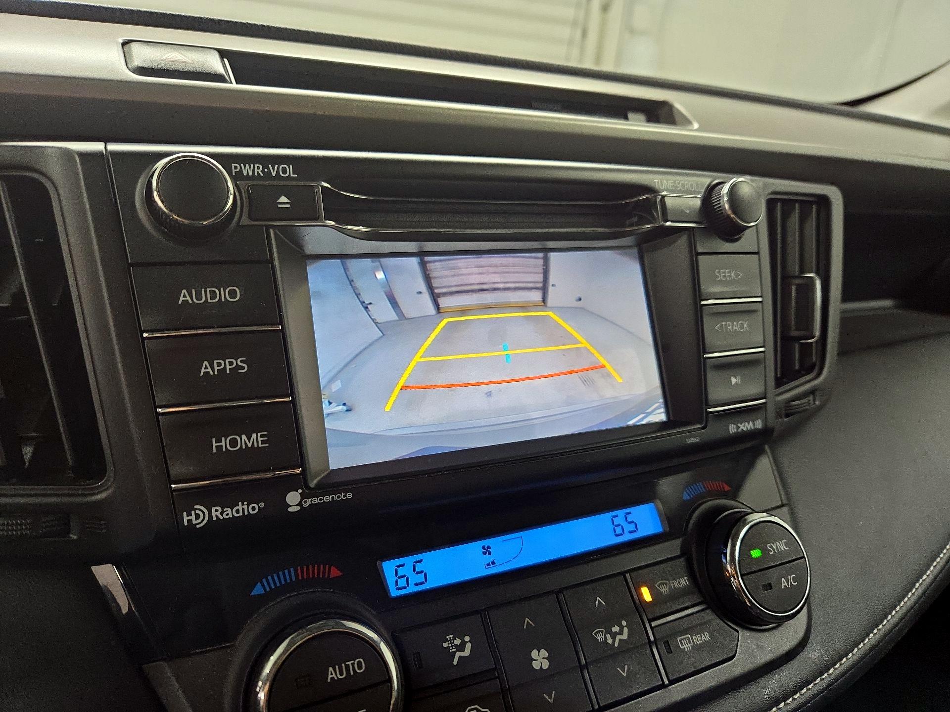 Thumbnail: 2016 Toyota RAV4 - 14