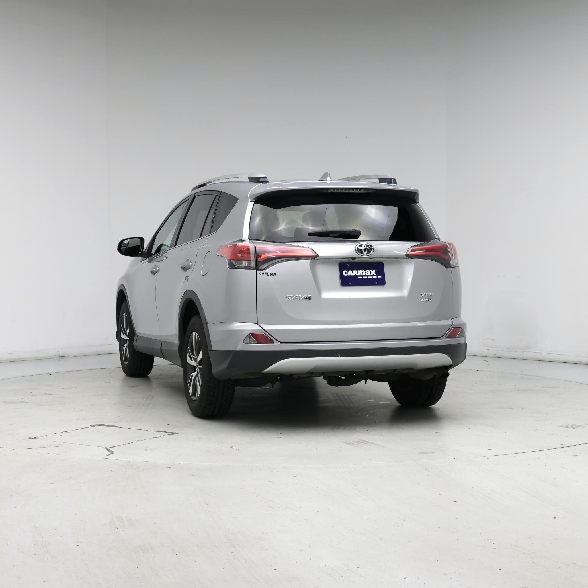 Thumbnail: 2016 Toyota RAV4 - 6