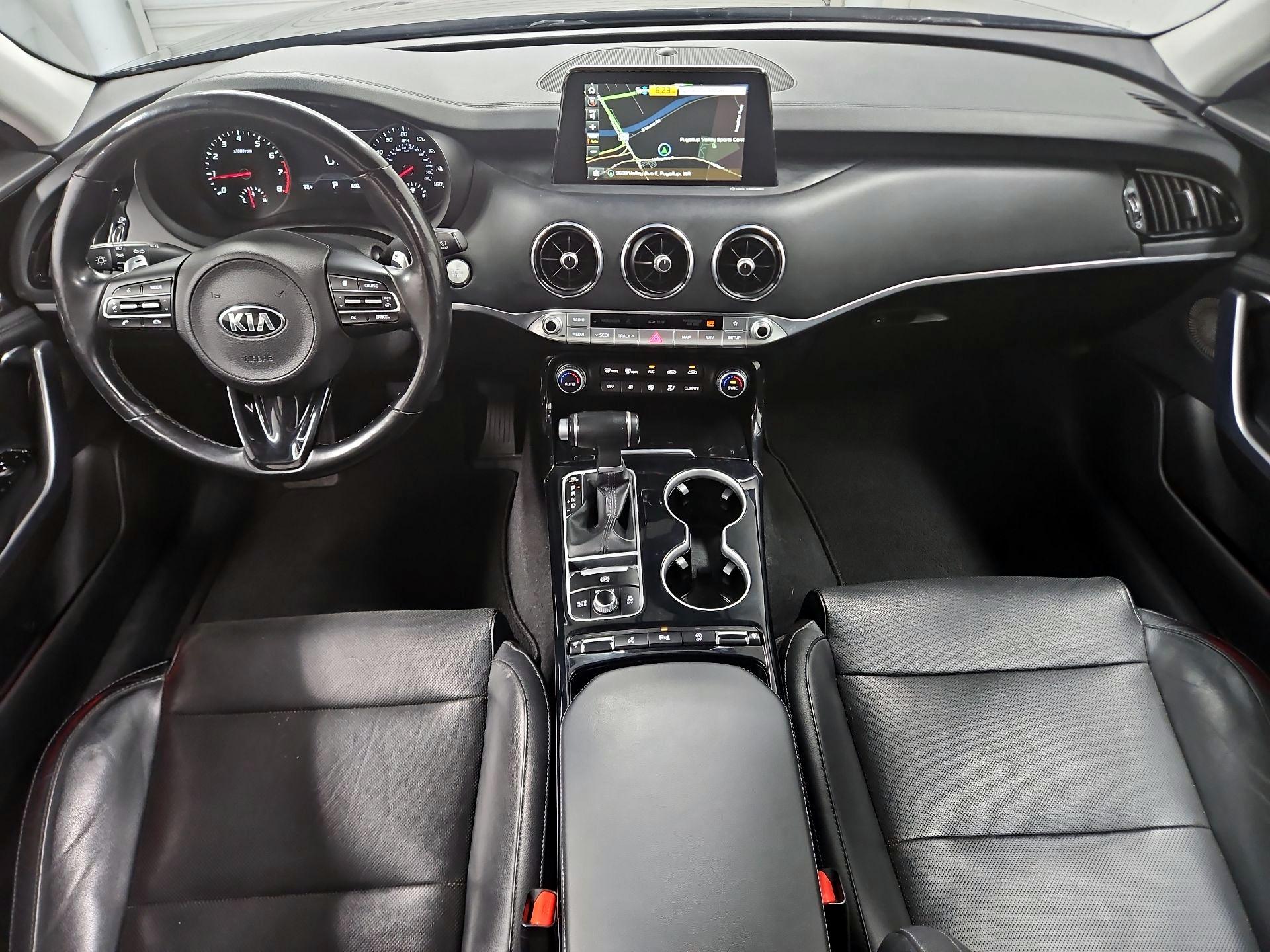 Thumbnail: 2018 Kia Stinger - 9