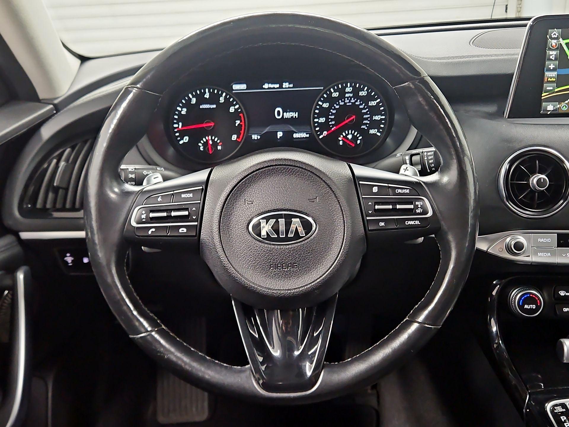 Thumbnail: 2018 Kia Stinger - 10