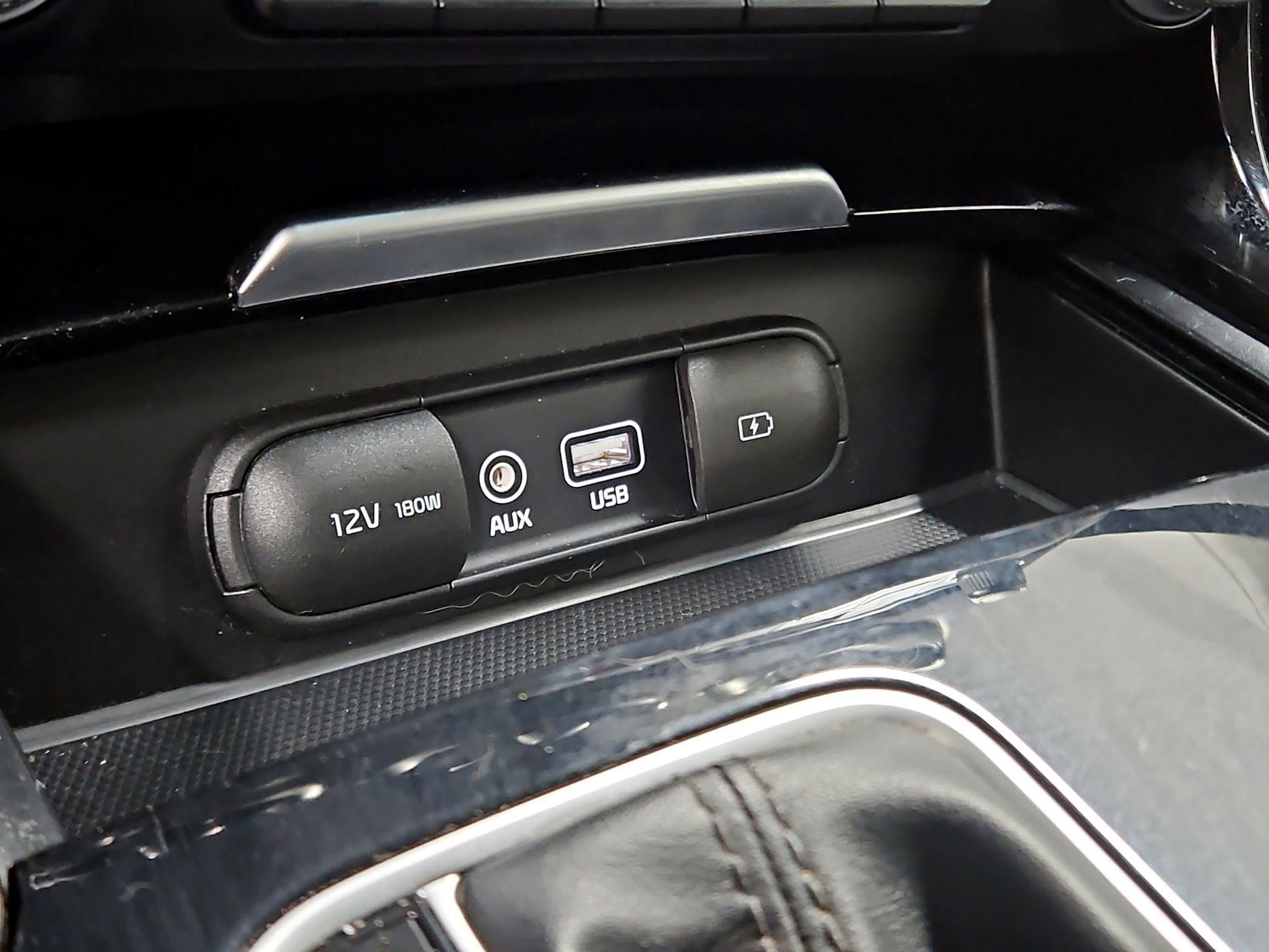 Thumbnail: 2018 Kia Stinger - 19